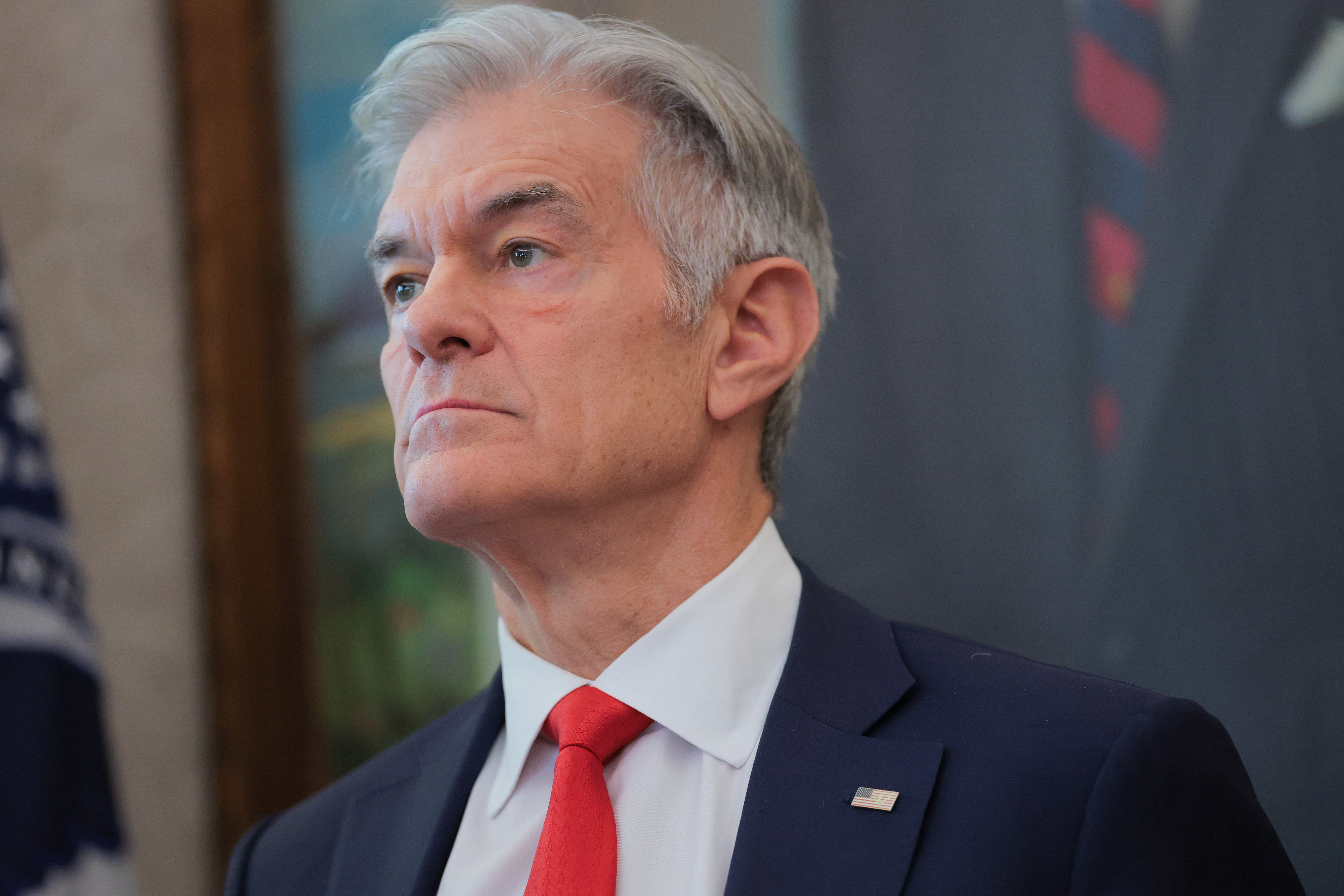 Medicare Advantage insurers face new curbs on overcharges in Trump plan