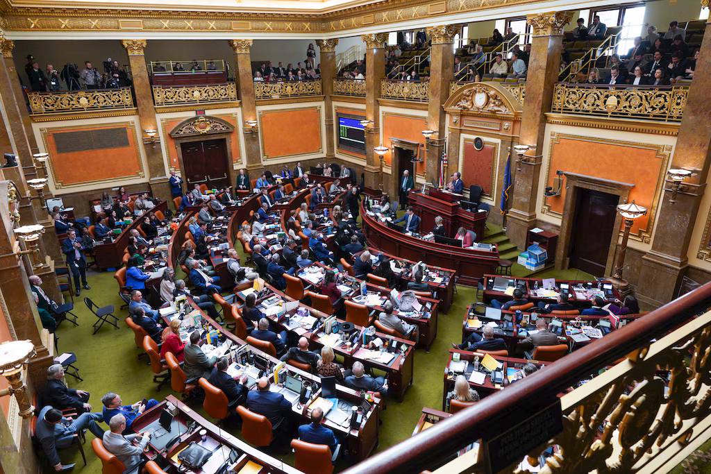 PODCAST : Utah legislative session and floating solar