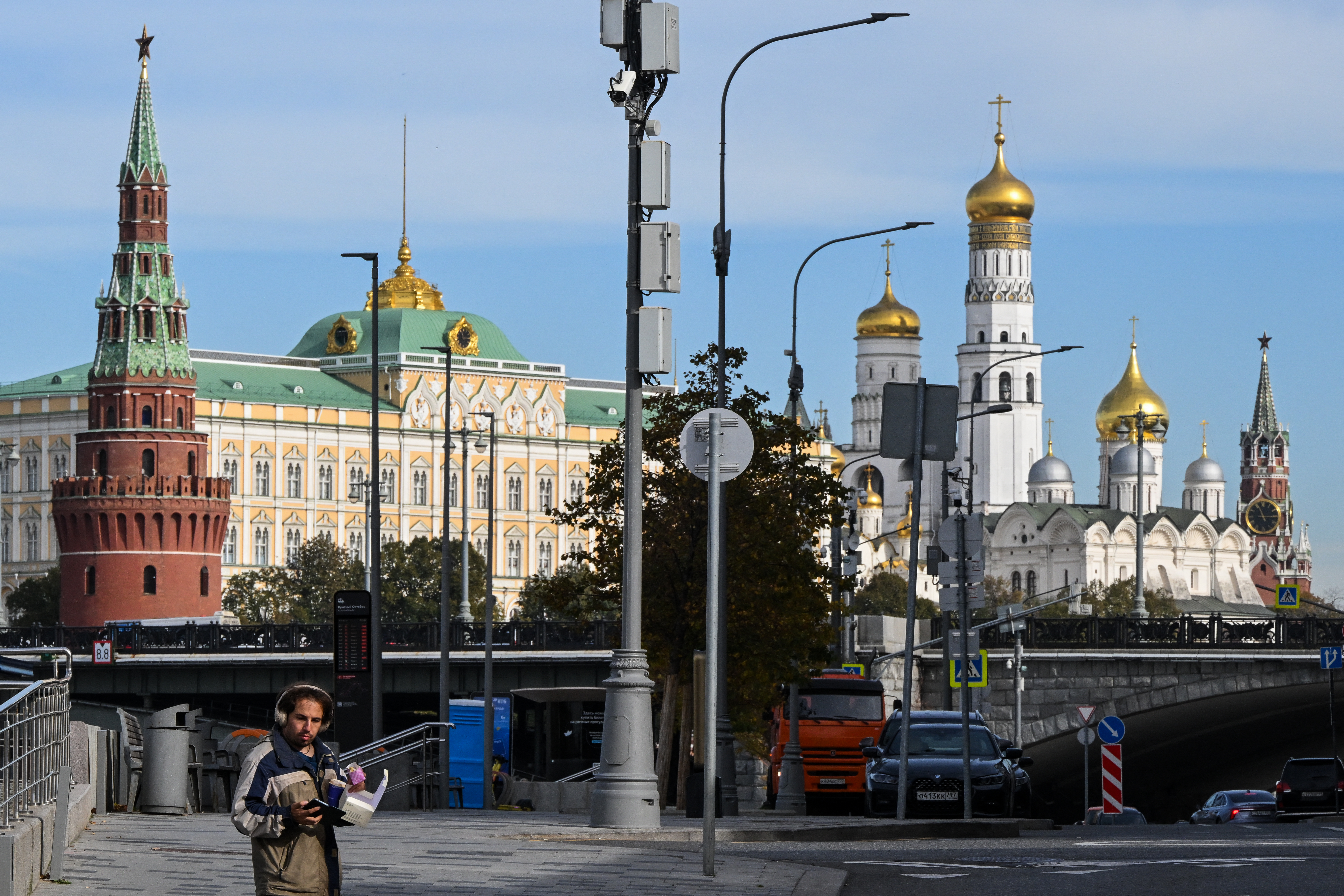 Russia steps up election influence efforts ahead of midterms : NPR