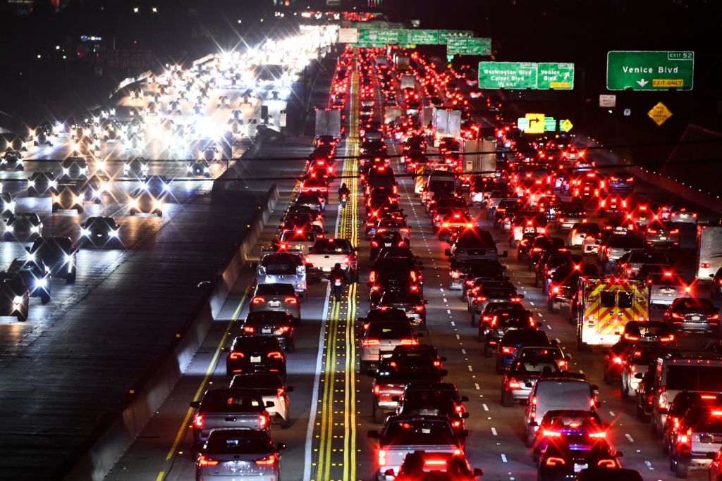 Traffic congestion hits a record high, spreading to more hours of the week