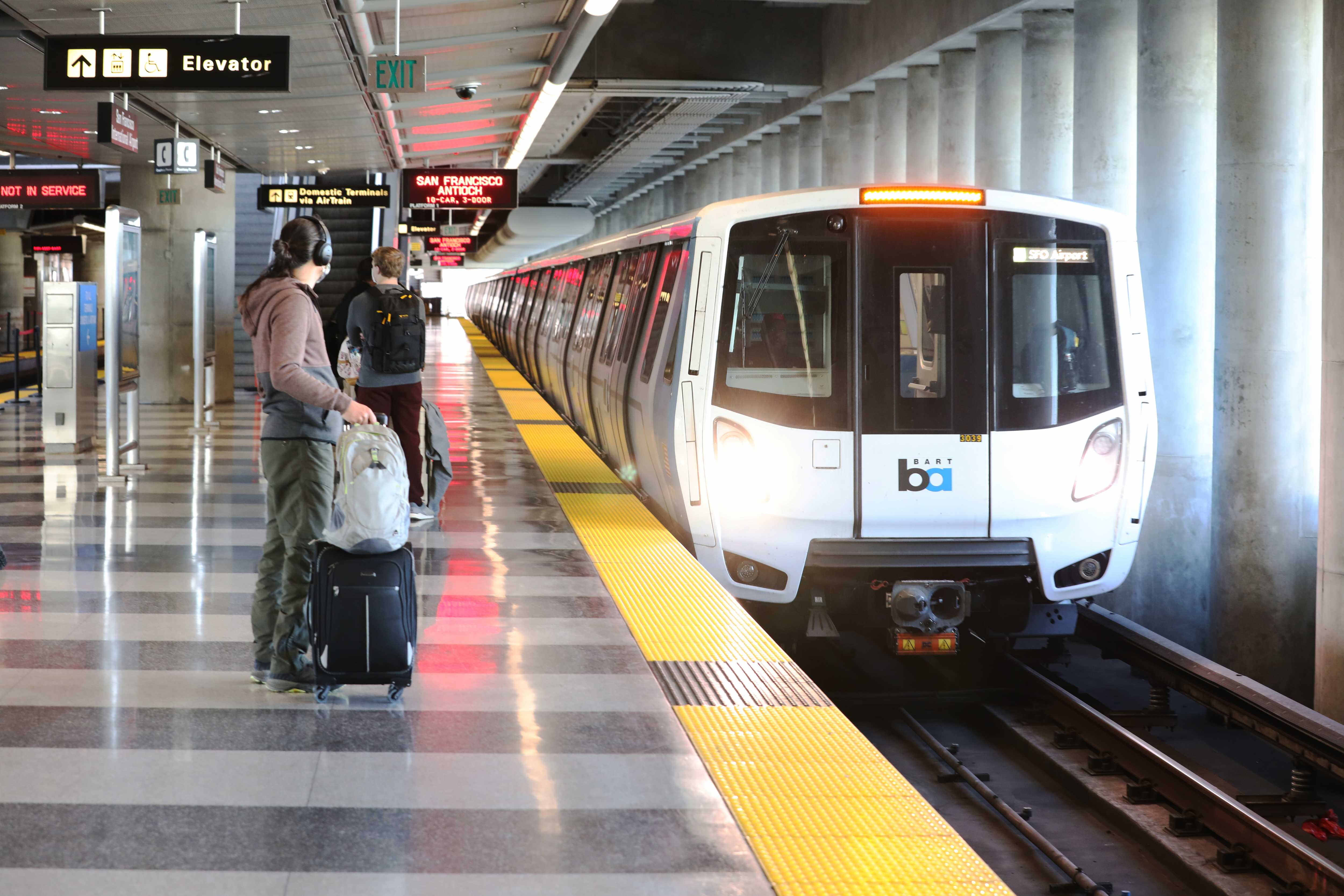Six - hundred million dollar bridge loan for Bay Area transit agencies