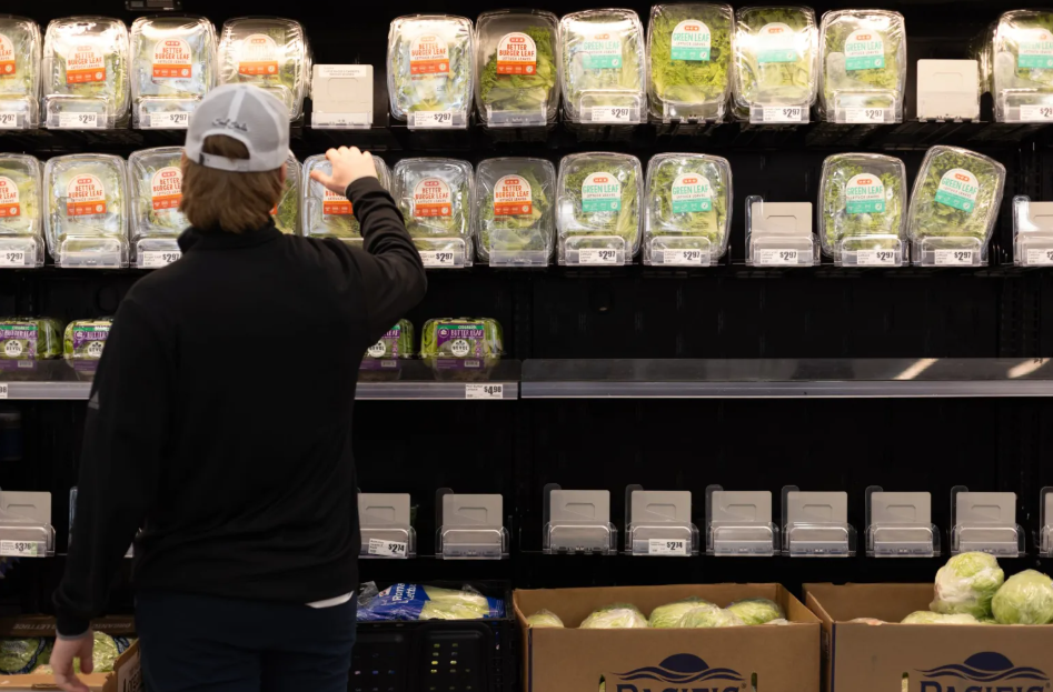 Judge orders feds to fully fund SNAP in November, but it’s unclear when Texans will receive benefits