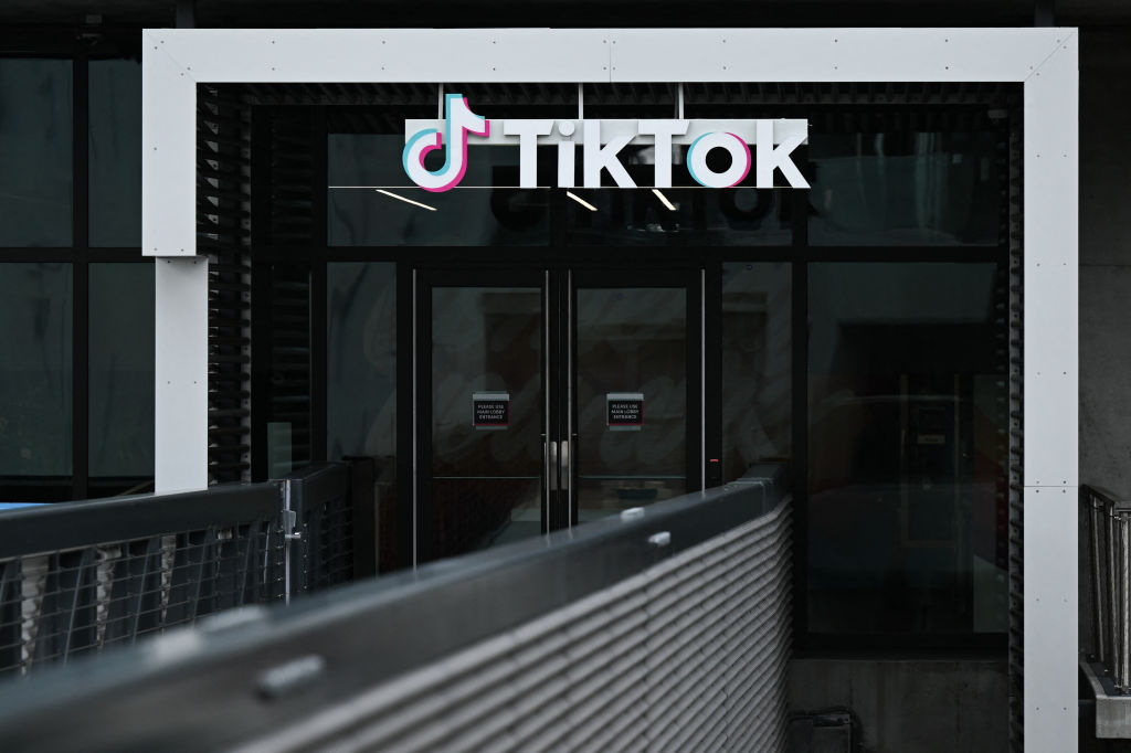 TikTok is investigating why some users cant write  Epstein  in messages