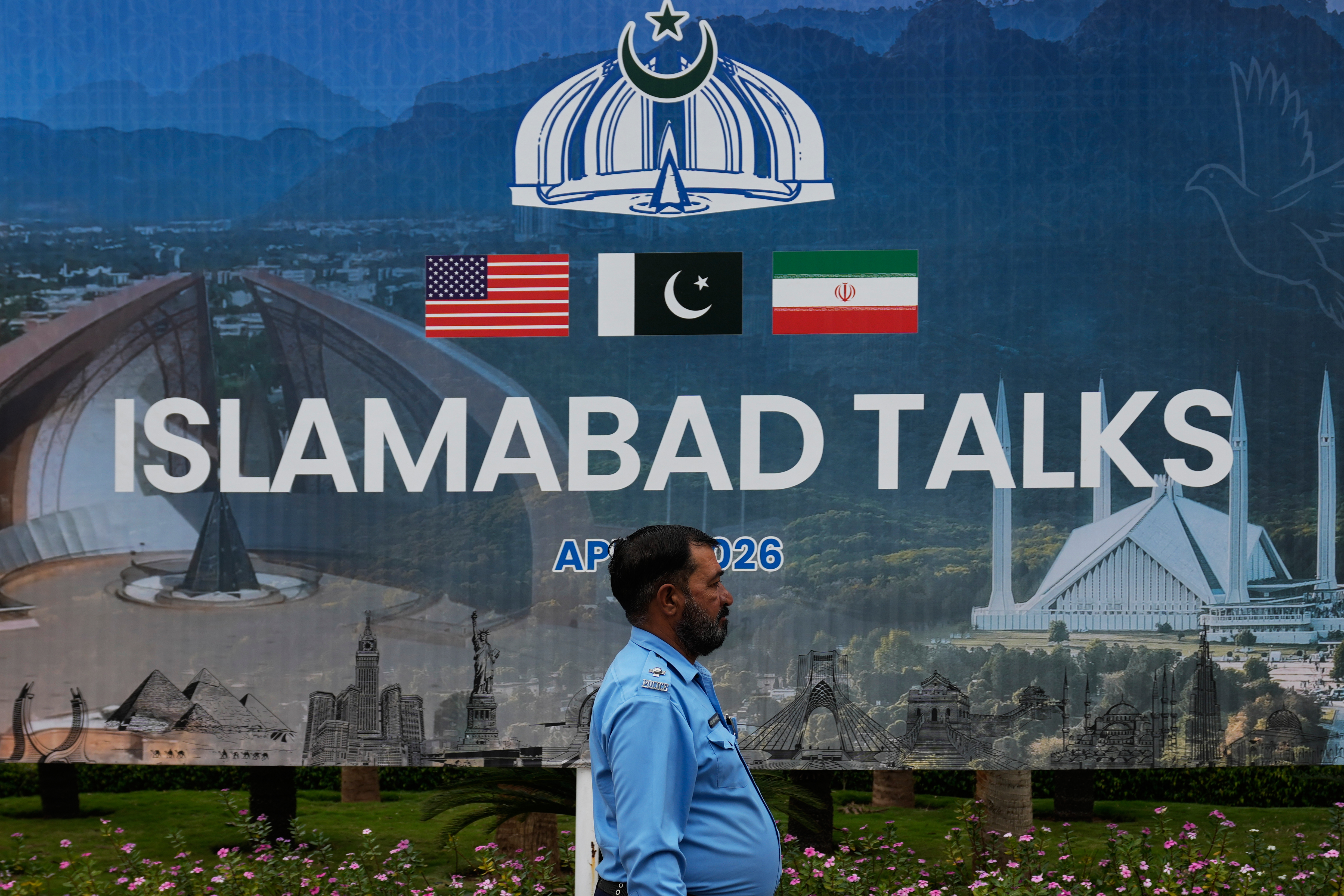 Pakistan hosts US-Iran peace talks