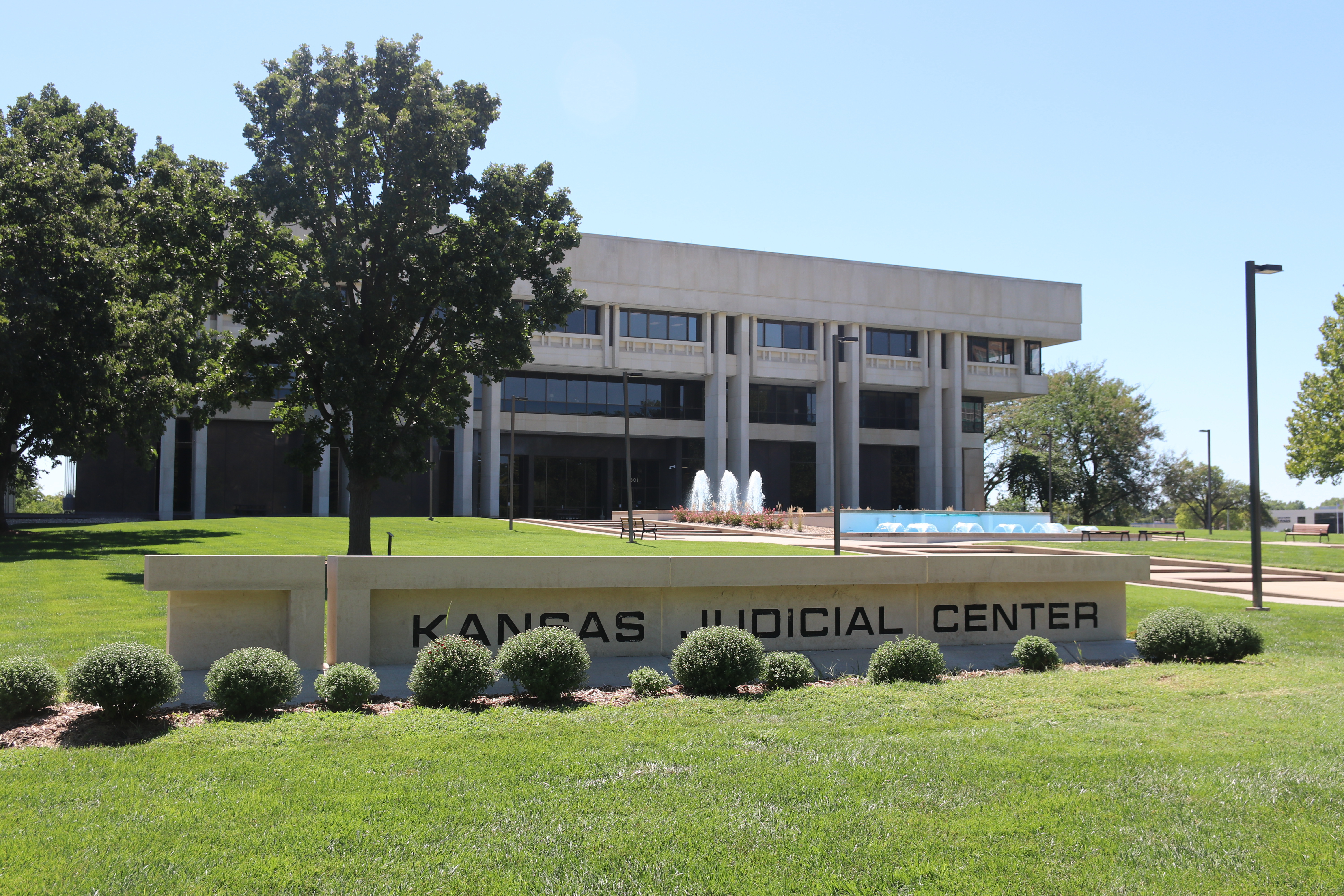 Kansas lawmakers want to reveal more about the people picking Supreme Court justices