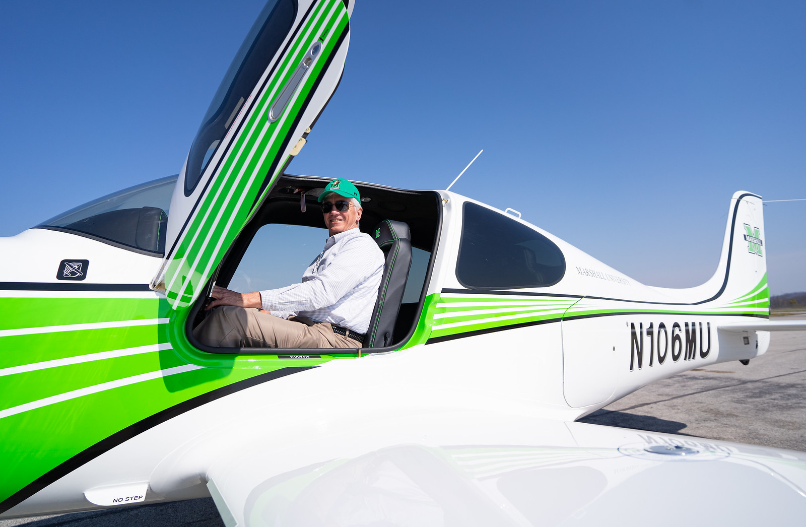 Marshall Flight School Offers Open House - Vimarsana News