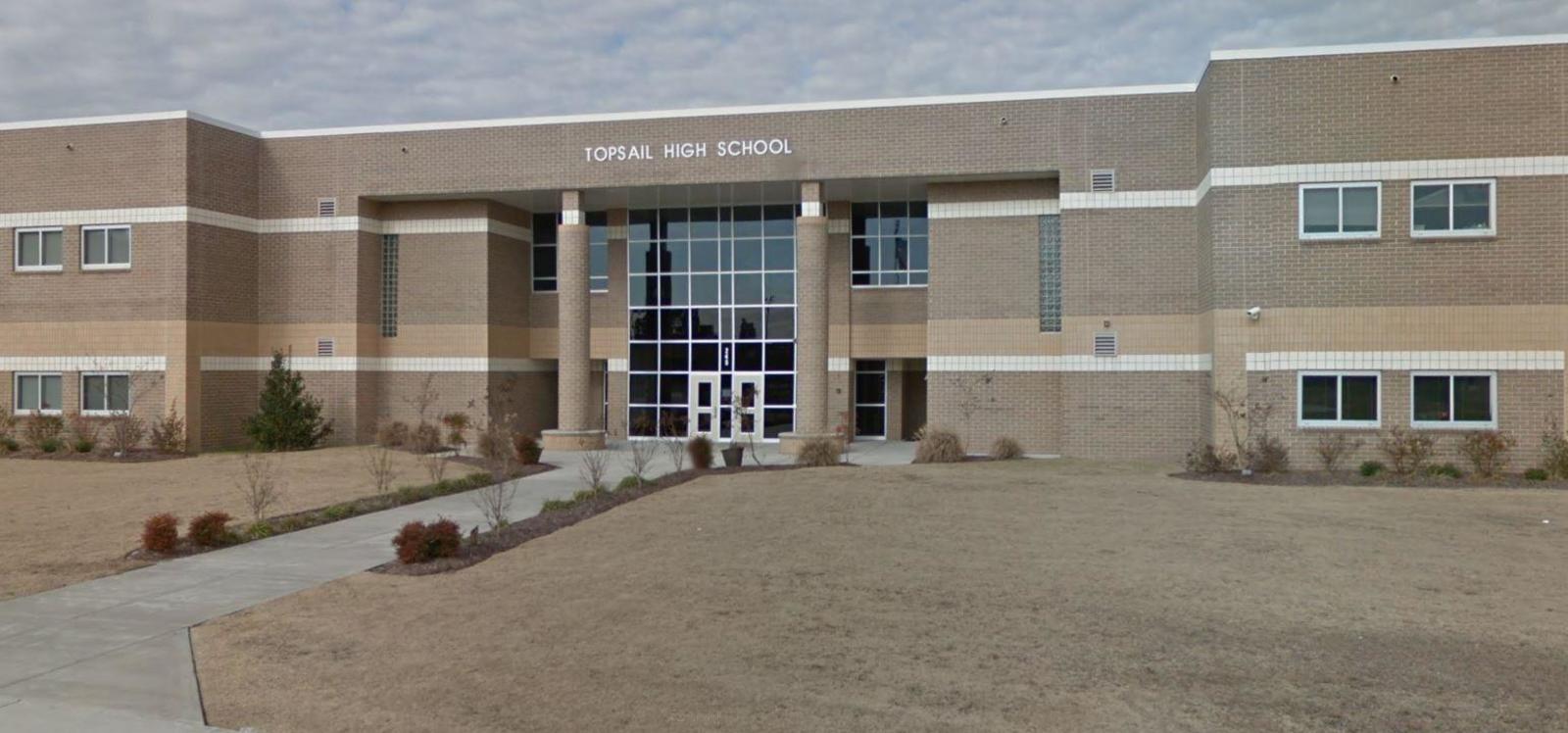 PCS report alleges Title IX violations, safety issues on Topsail High School wrestling team - Vimarsana News
