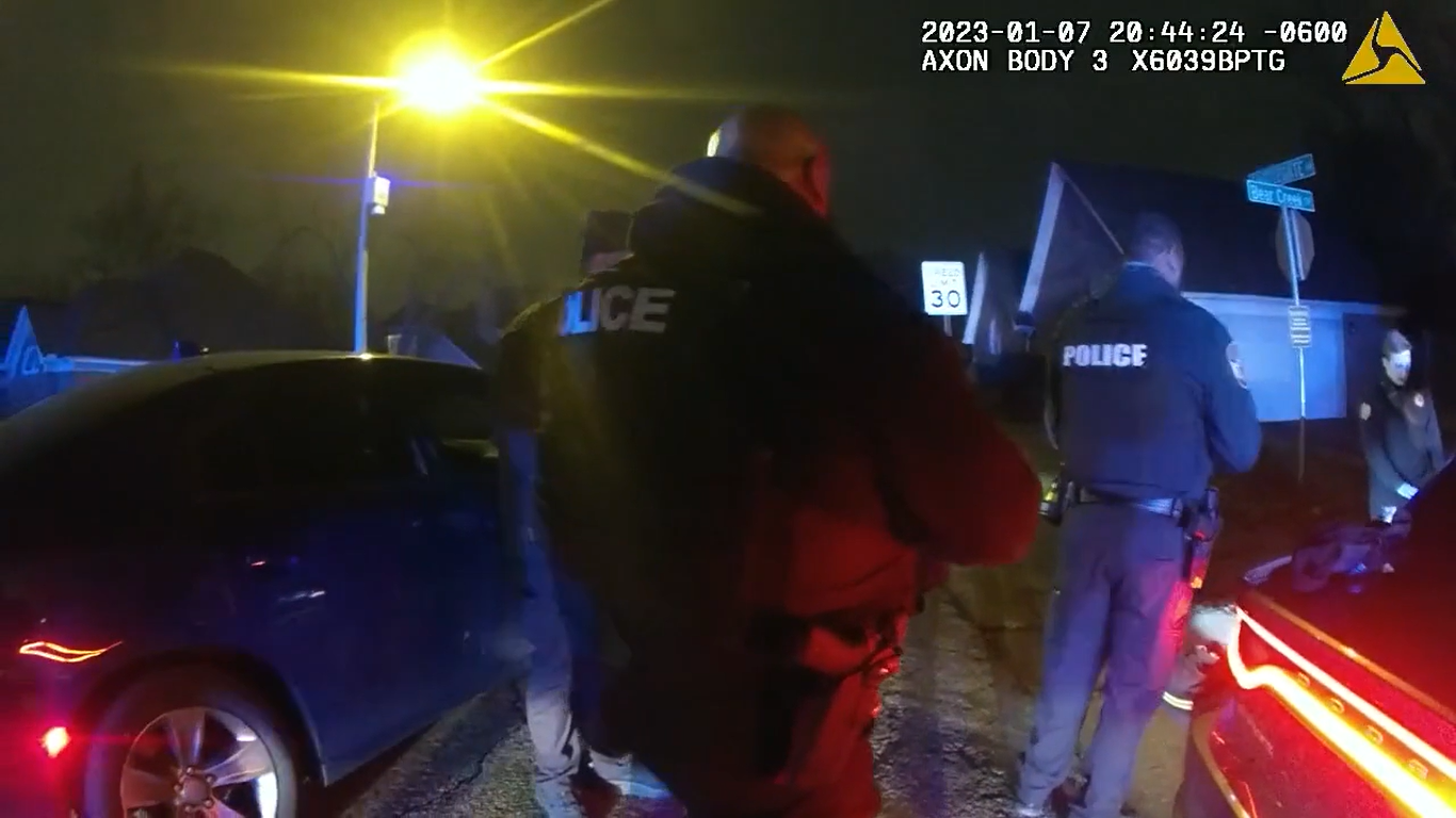 Opposing Attorneys Debate Allowable Evidence for Trial of Ex-MPD Officers in Tyre Nichols Case - Vimarsana News