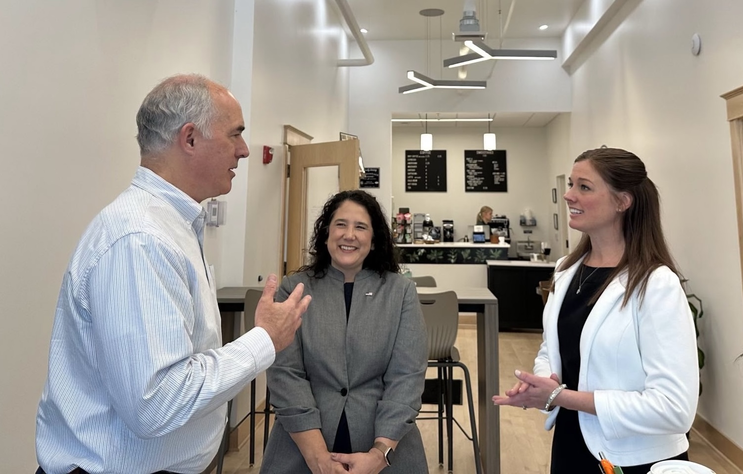 U.S. leaders tour small businesses in Kane, part of 'Investing in Rural America Tour' - Vimarsana News