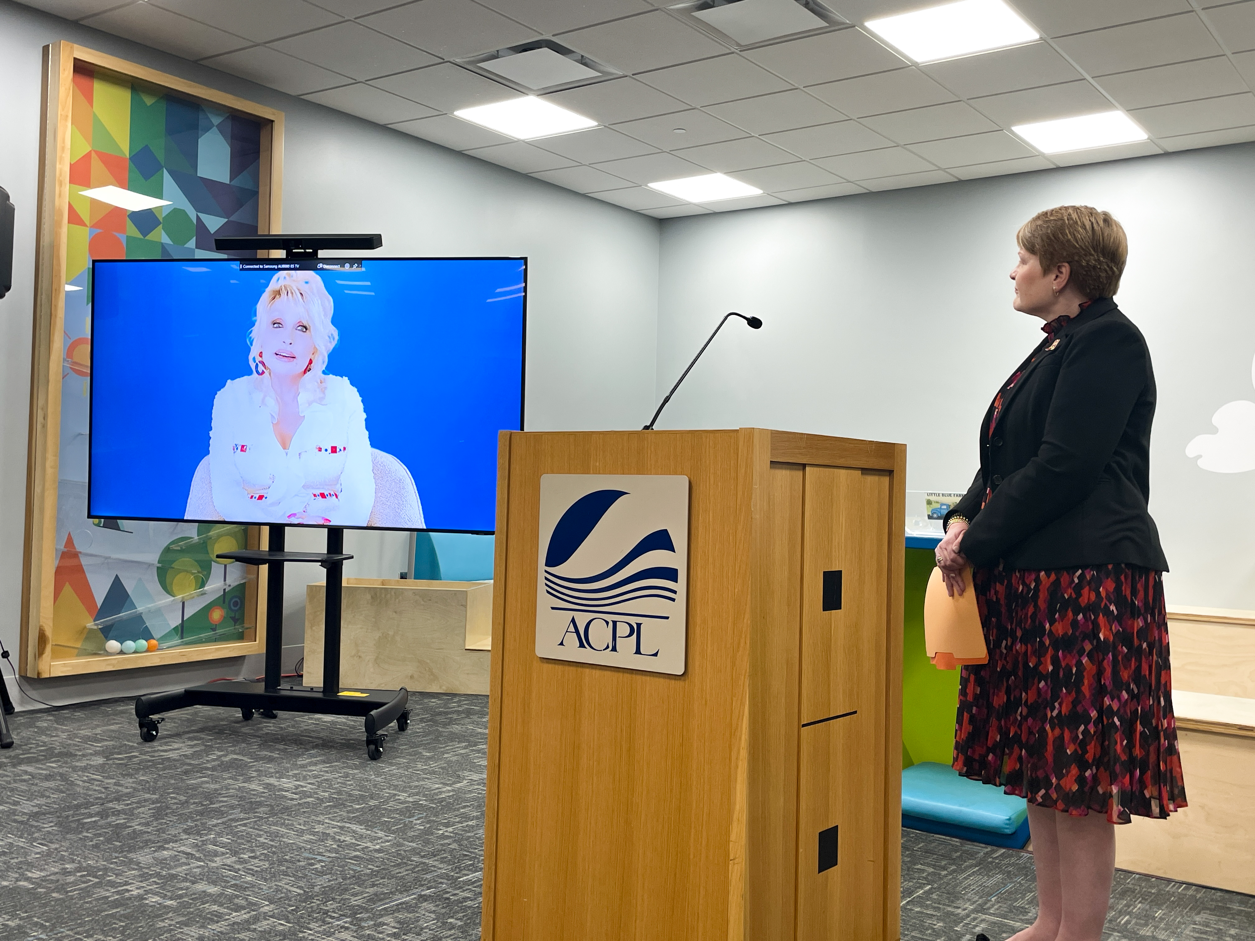ACPL begins fundraising for Dolly Parton's Imagination Library - Vimarsana News