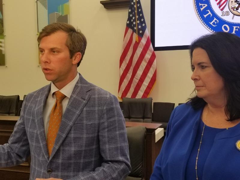 Florida Finalizes State Budget, Including $1,000 Bonuses For First Responders - Vimarsana News