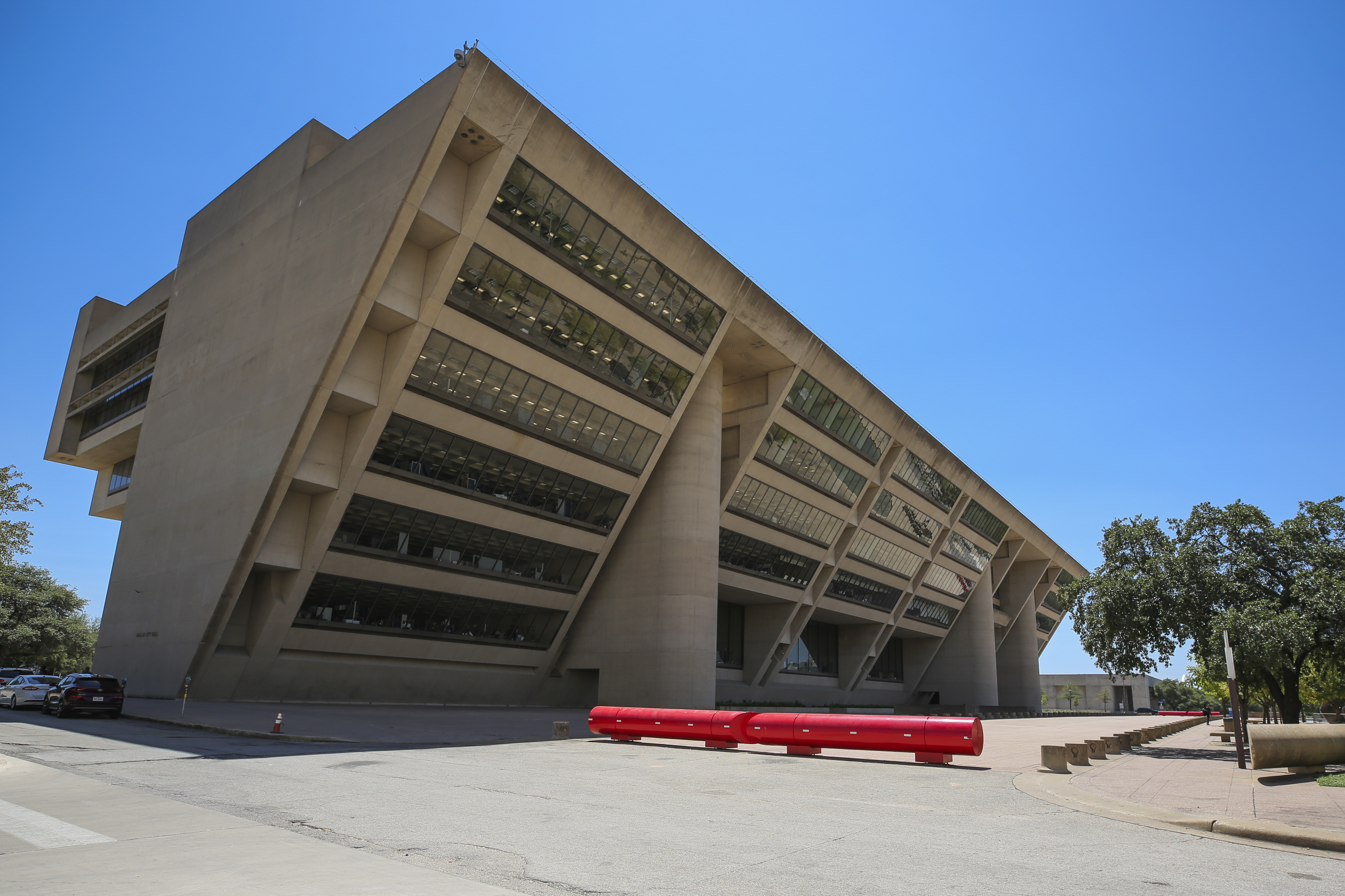 Deputy Dallas city manager, chief of staff join growing list of departures. Are more on the way? - Vimarsana News