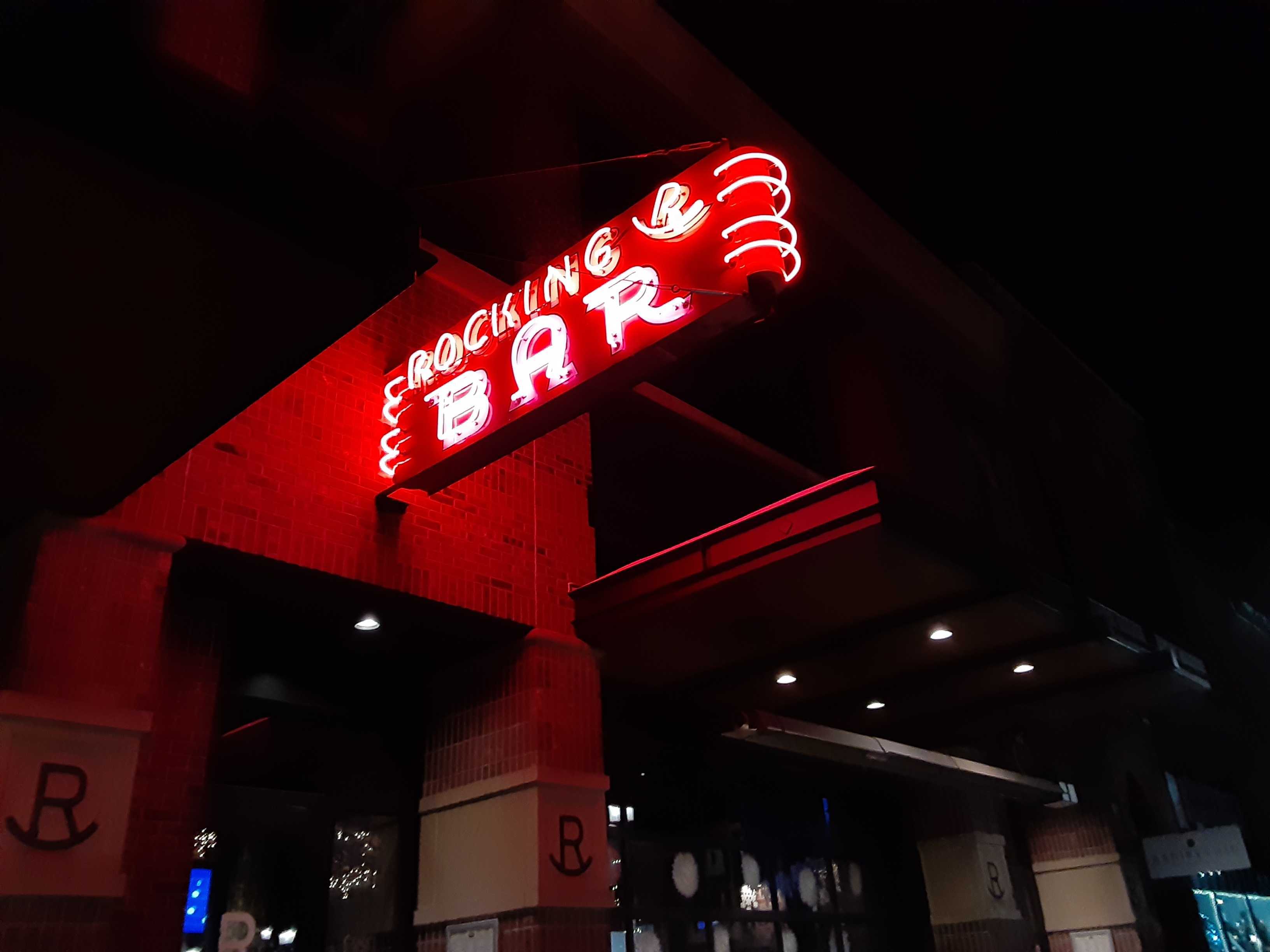 Gallatin County Takes Bozeman Bar To Court For Breaking COVID-19 Curfew - Vimarsana News