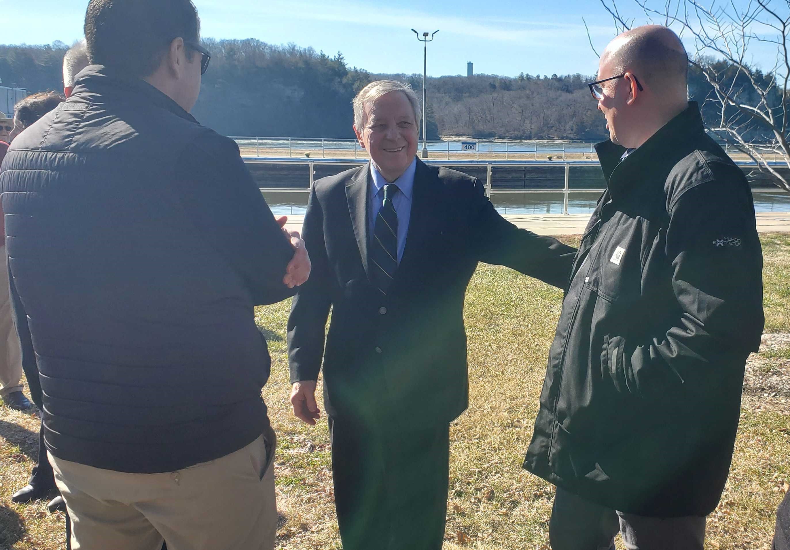 Sen. Durbin visits Starved Rock region to tout river restoration project and urges U.S. House to take up foreign aid package - Vimarsana News