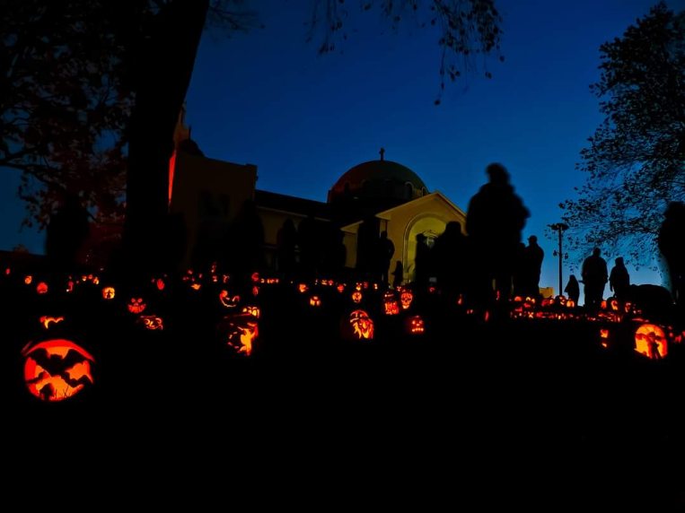 Miami Valley Celebrates: The Stoddard Avenue Pumpkin Glow - Vimarsana News