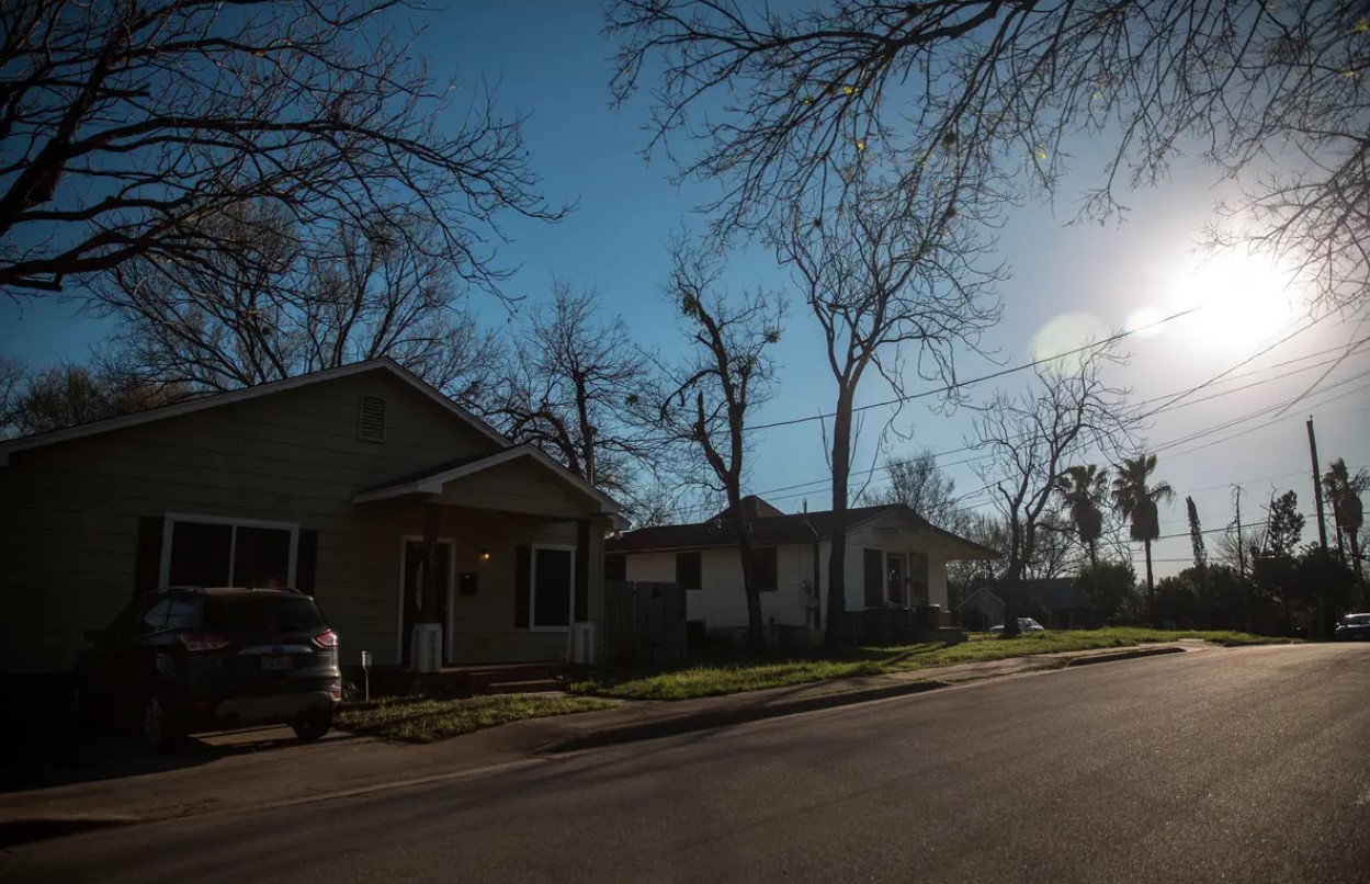 Texas Tenants Behind On Rent Will Soon Be Able To Seek Aid From $1.3 Billion Assistance Program - Vimarsana News