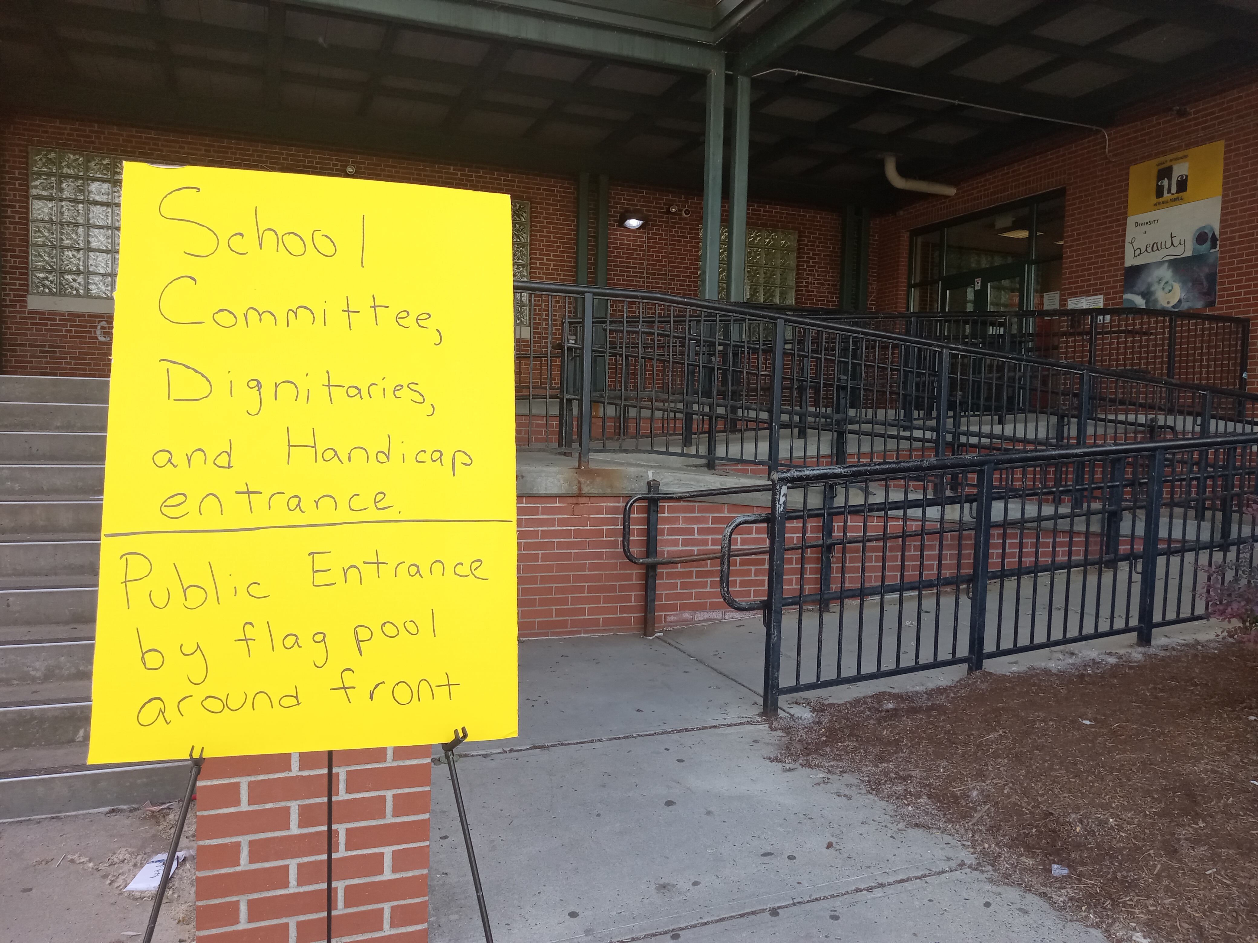 In Springfield, a forum where school superintendent candidates answered to the community - Vimarsana News