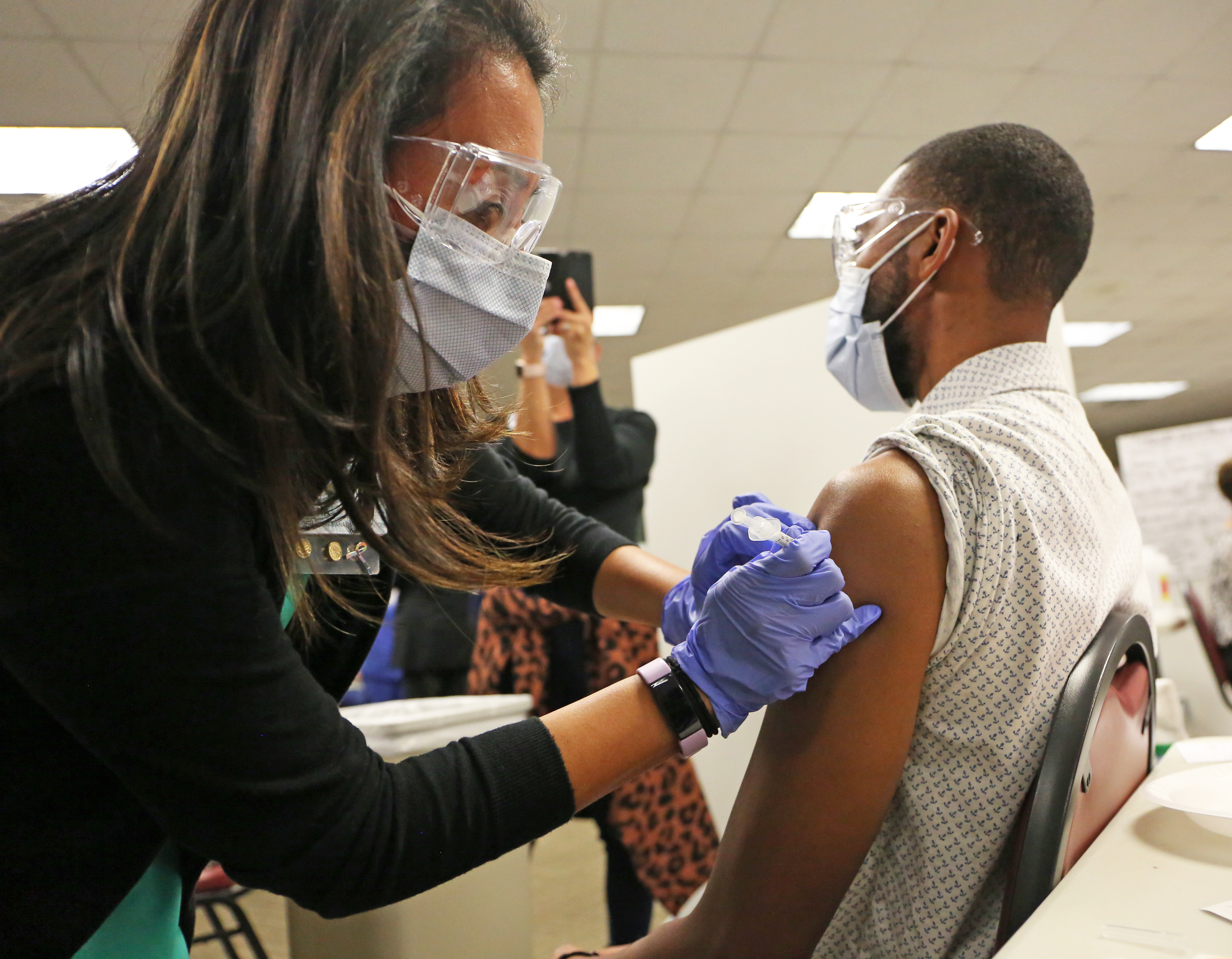 FAQ City: Why Are Many African Americans Reluctant To Get The COVID-19 Vaccine? - Vimarsana News