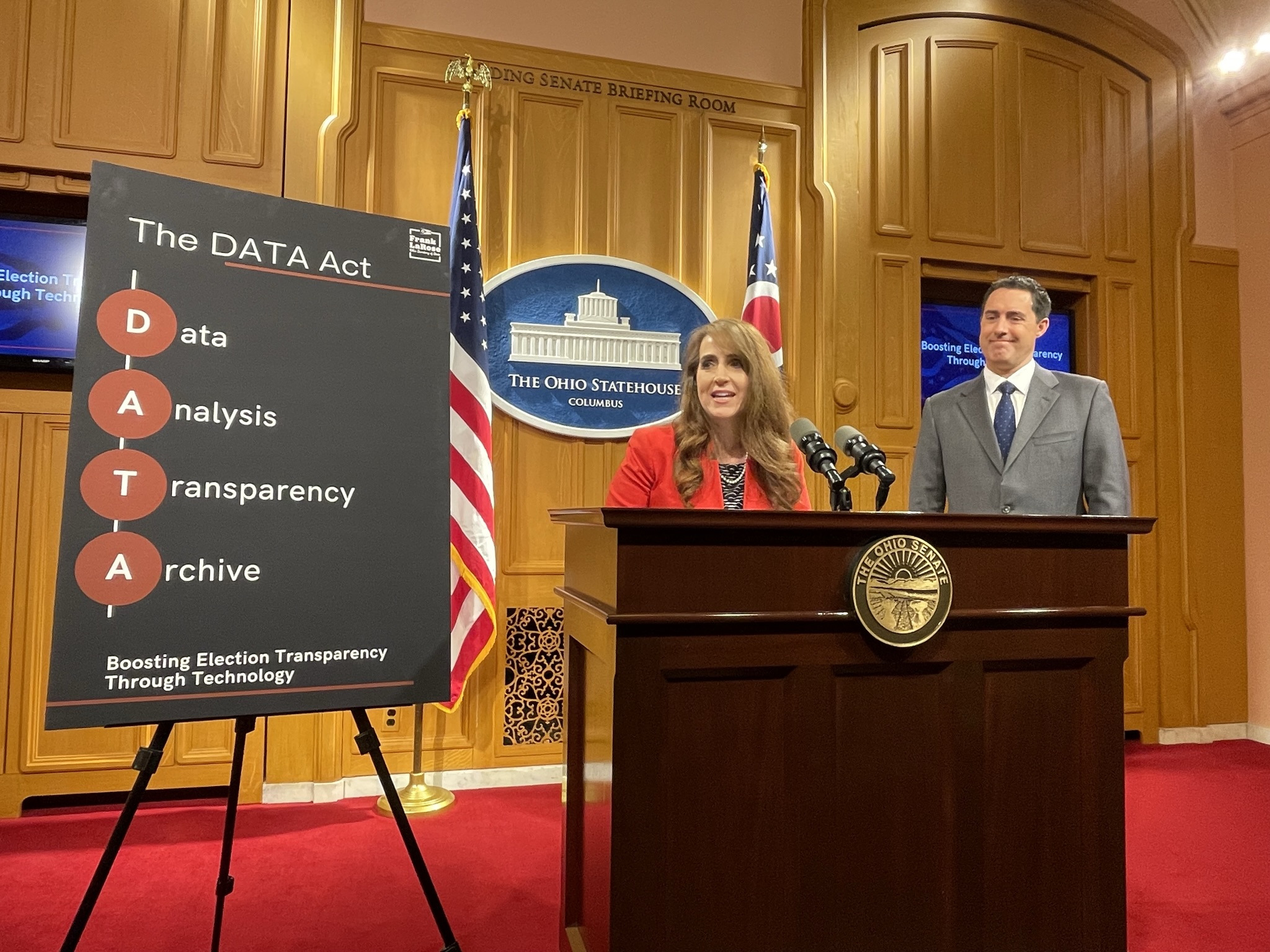 Secretary of State backs Republican election data bill to erase voters' "trust deficit" - Vimarsana News