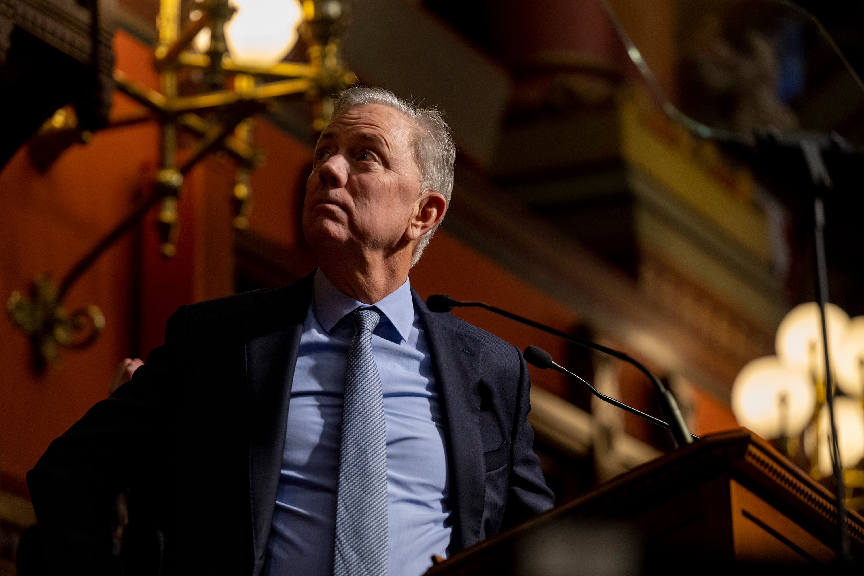 In speech interrupted by pro-Palestine protesters, Lamont touts rosy outlook on CT's finances - Vimarsana News