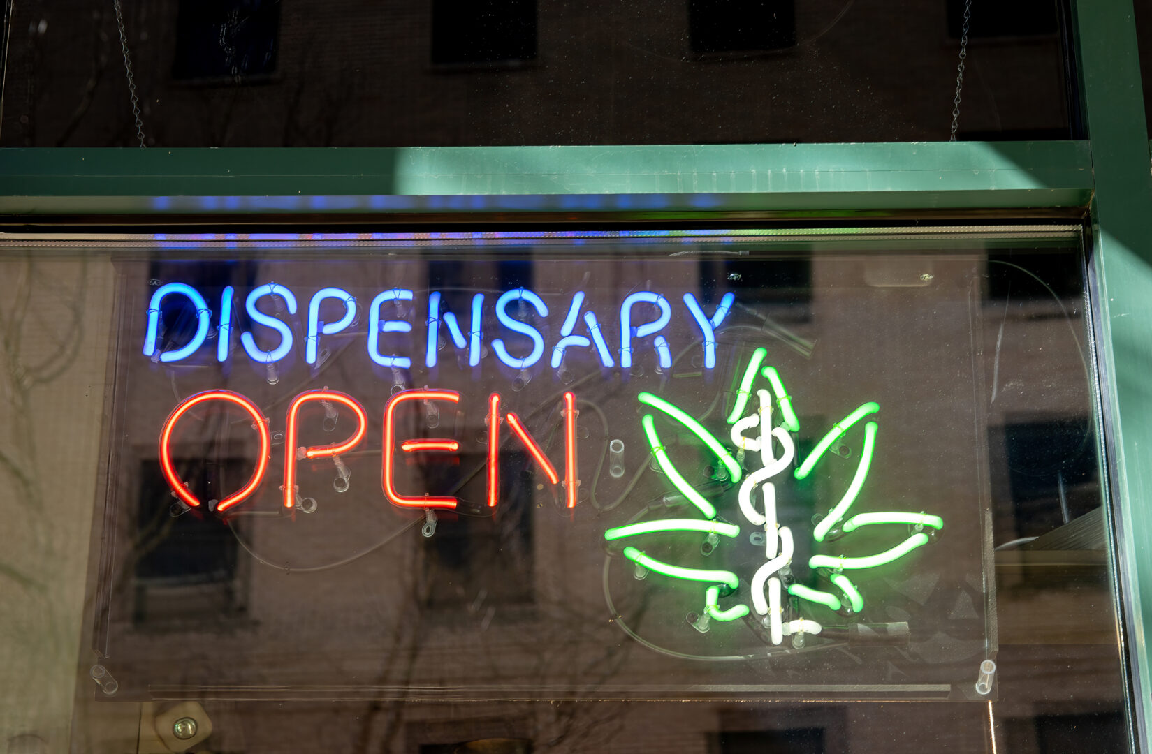 It's illegal to possess both guns and medical marijuana in Pa. This bill would change that - Vimarsana News
