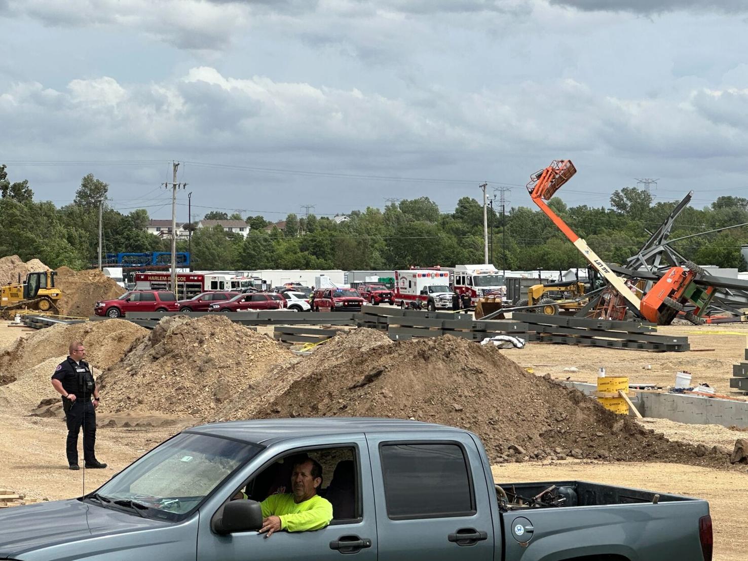 3 construction workers injured in structure collapse near Hennig campus - Vimarsana News