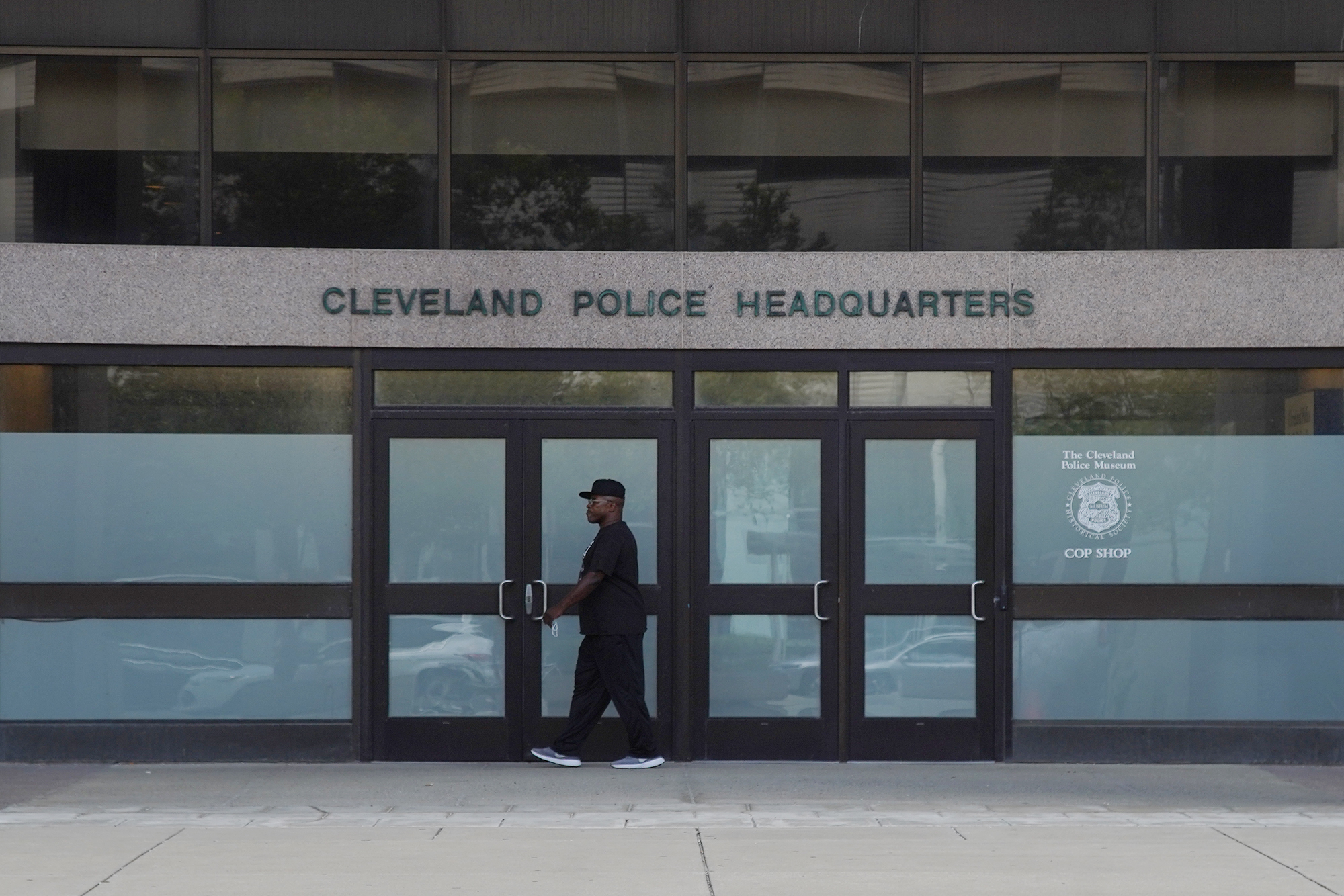 Cleveland police monitor finalists have law enforcement backgrounds - Vimarsana News