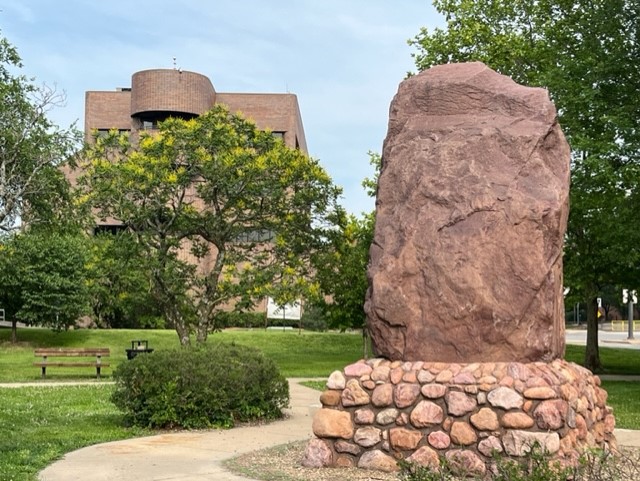 Sacred Red Rock Project Aims to Return Granite Boulder in Lawrence to the Kaw Nation - Vimarsana News