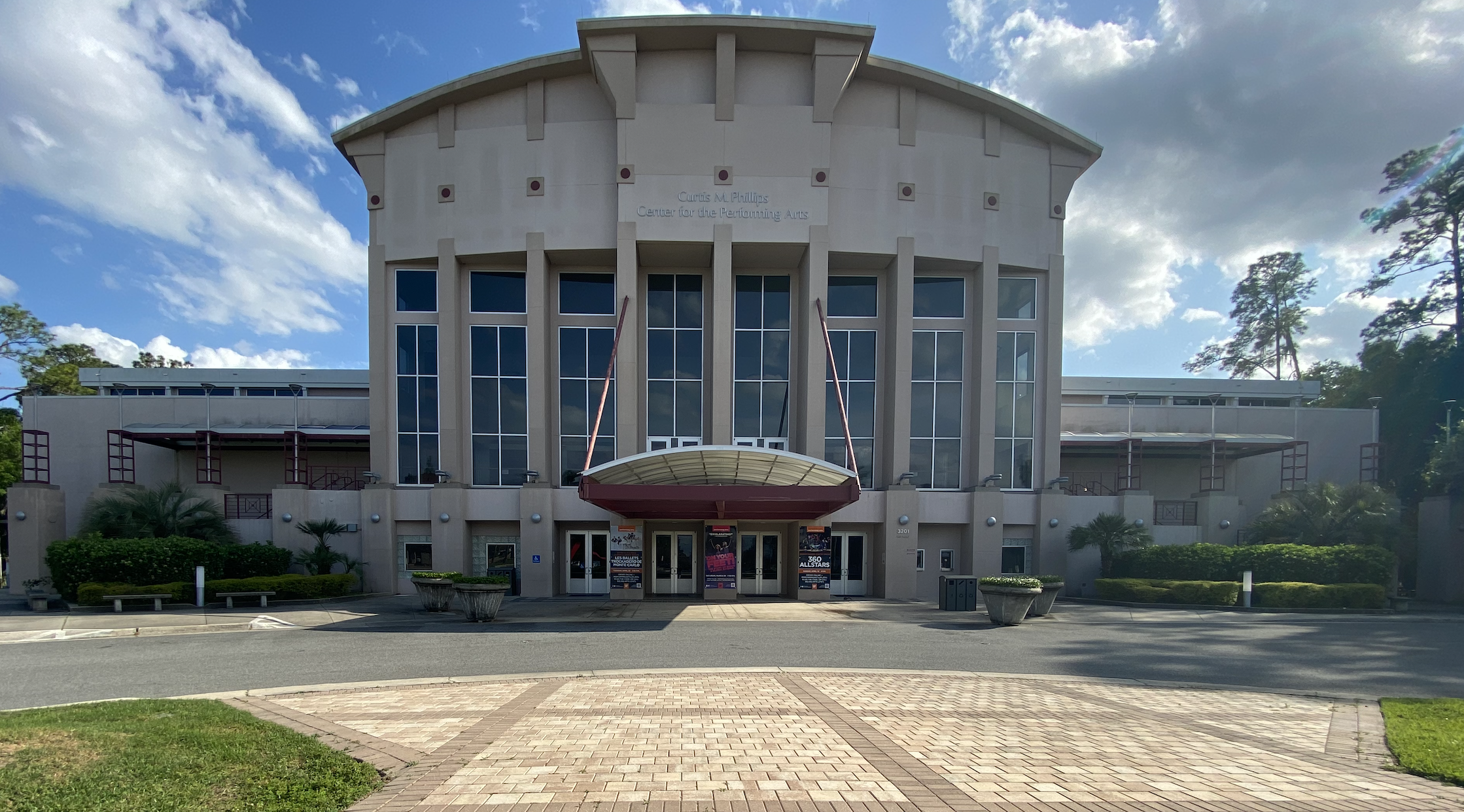 UF Performing Arts Center increases security with concealed weapons scanner - Vimarsana News
