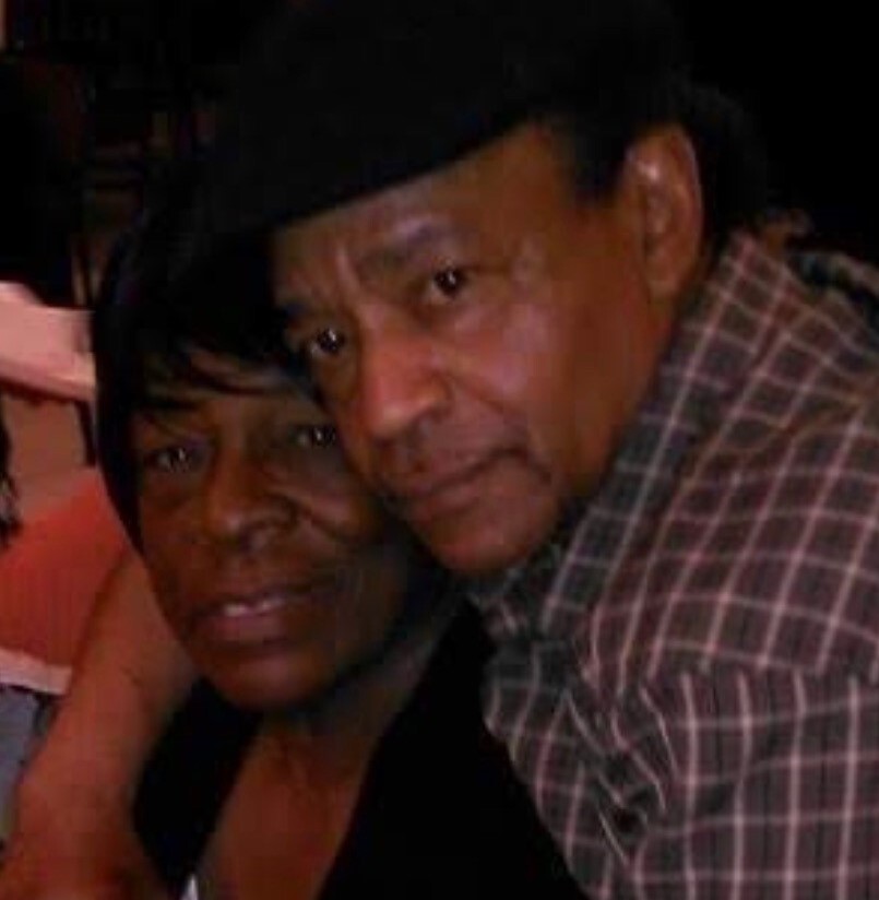 Family Members Mourn Cedar Rapids Couple Who Died Of COVID Within Hours Of Each Other - Vimarsana News