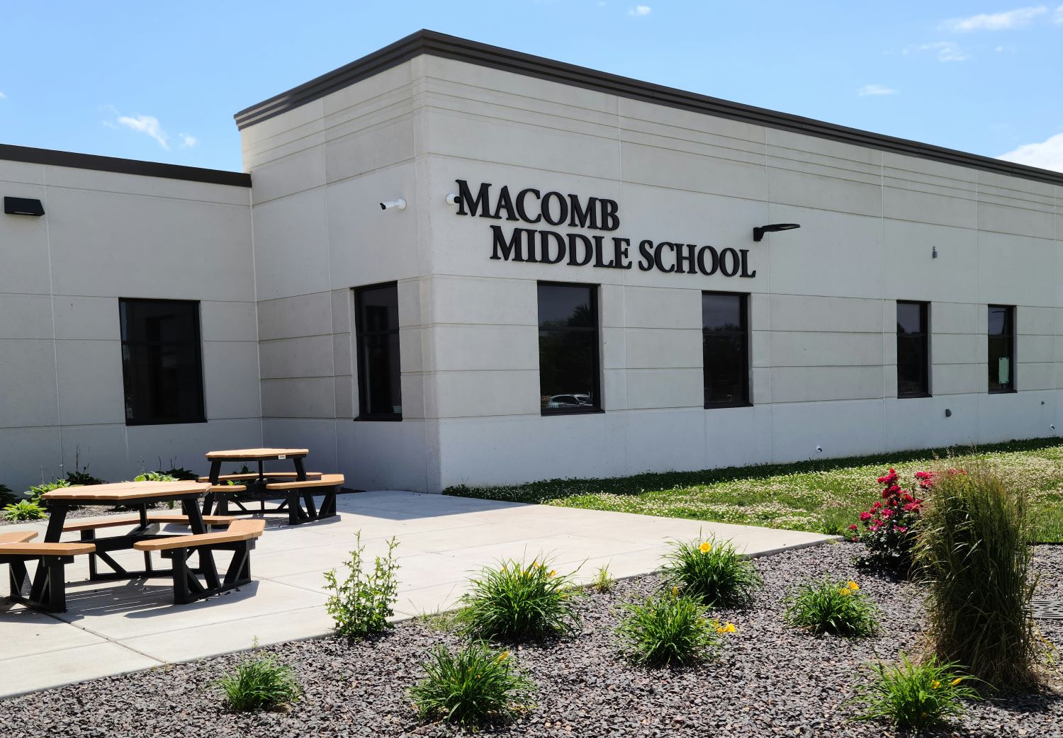 New principal hired for Macomb Middle School - Vimarsana News