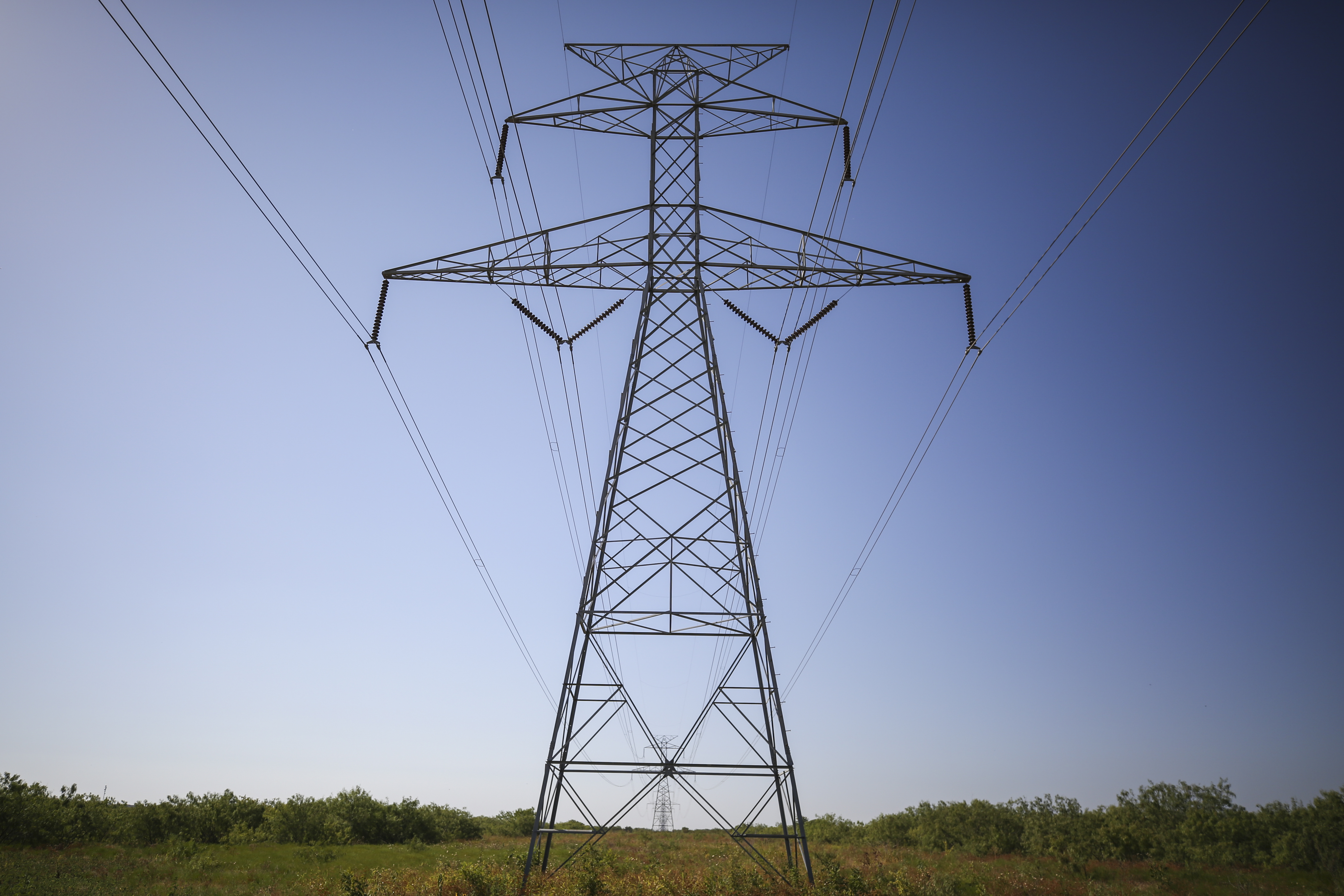 Thousands still without power in North Texas a week after severe storms - Vimarsana News