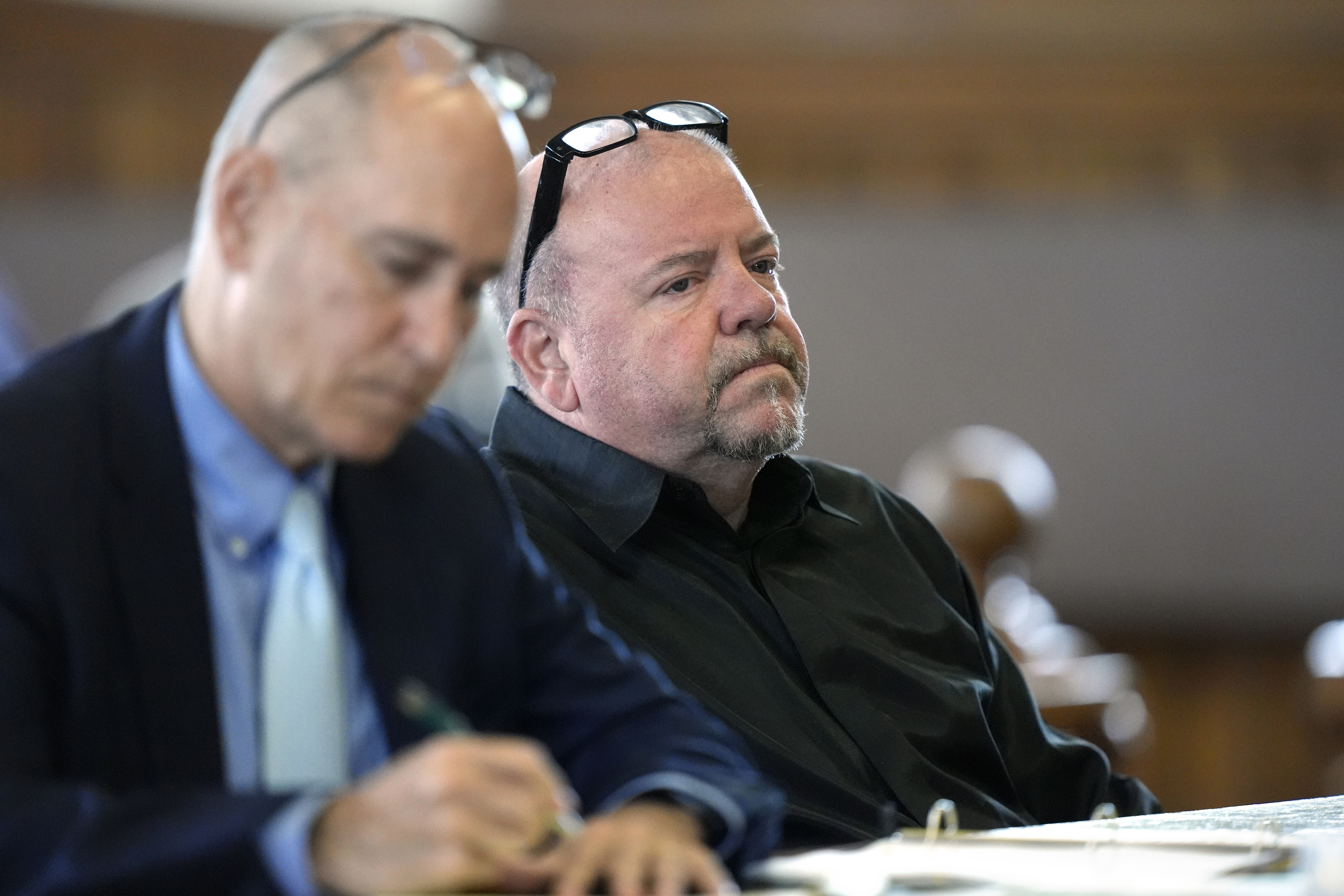 Political consultant behind fake Biden robocalls posts bail on some criminal charges - Vimarsana News
