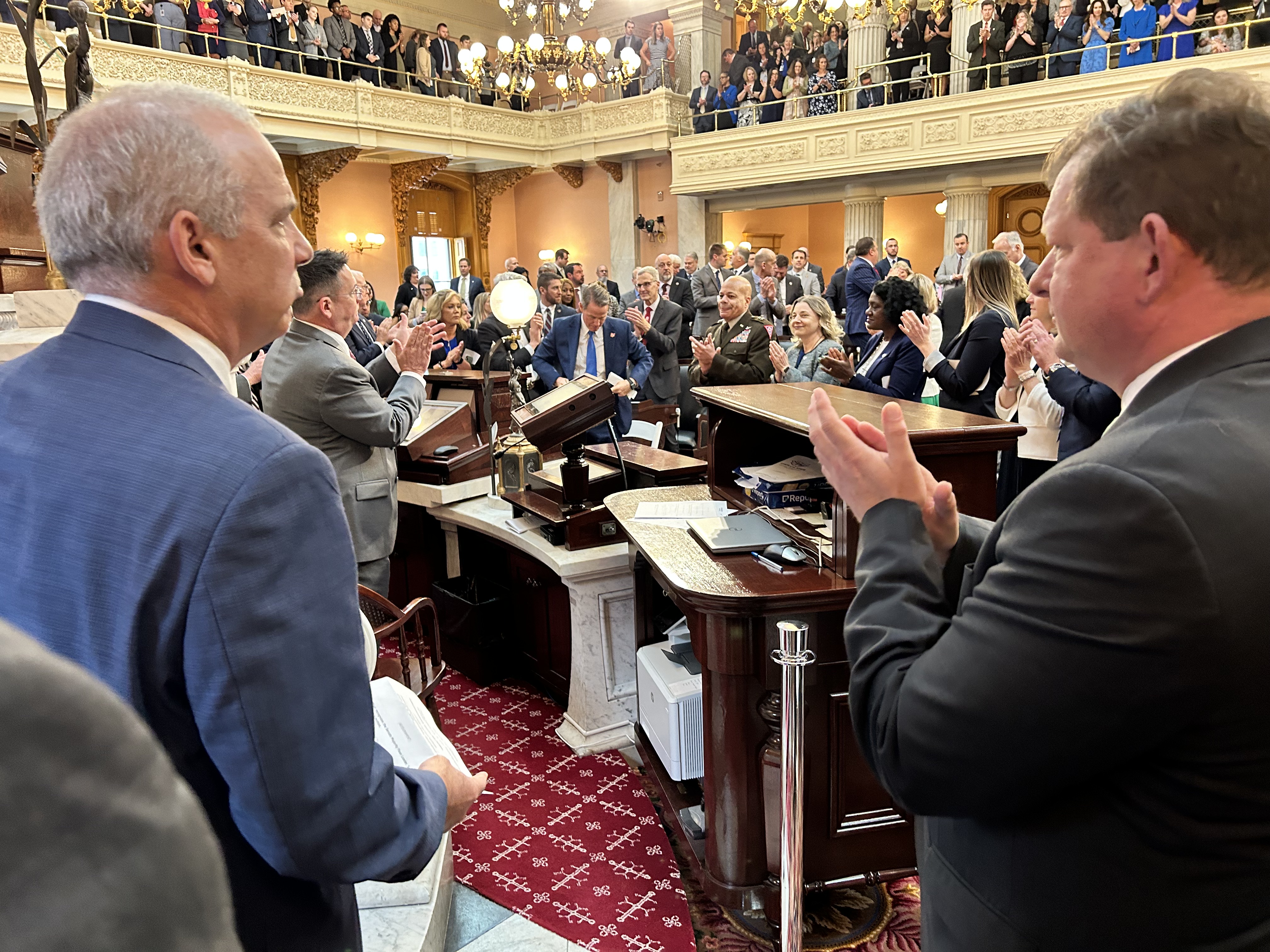 Ohio House speaker removes Republican committee chairs who helped challengers in GOP primary - Vimarsana News