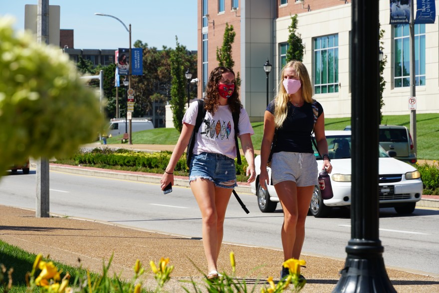 St. Louis-Area Colleges Plan For A Return To Mostly Normal Campus Life By Fall - Vimarsana News