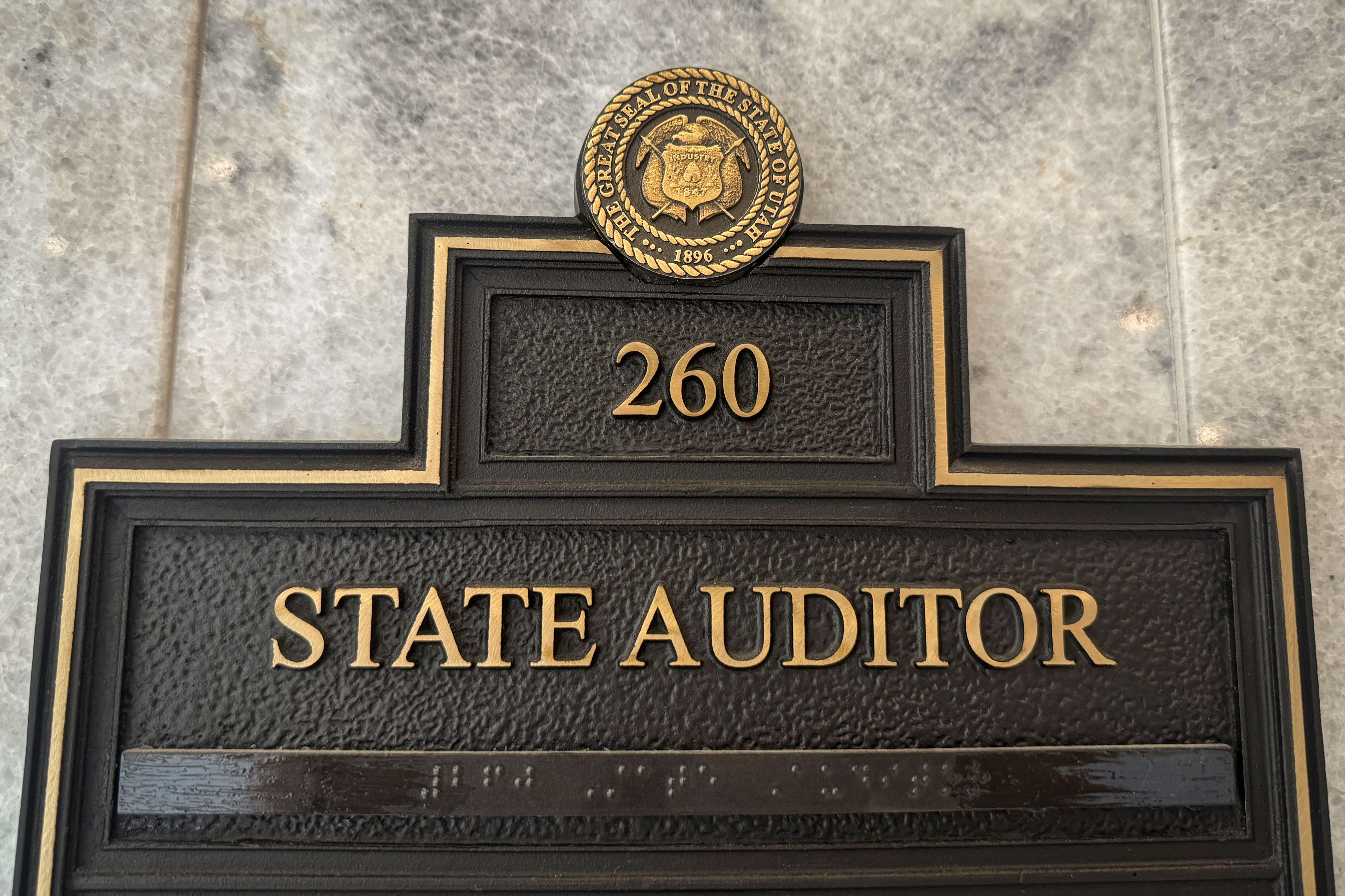 Hey Utah GOP voters, don't forget about the auditor's primary race - Vimarsana News