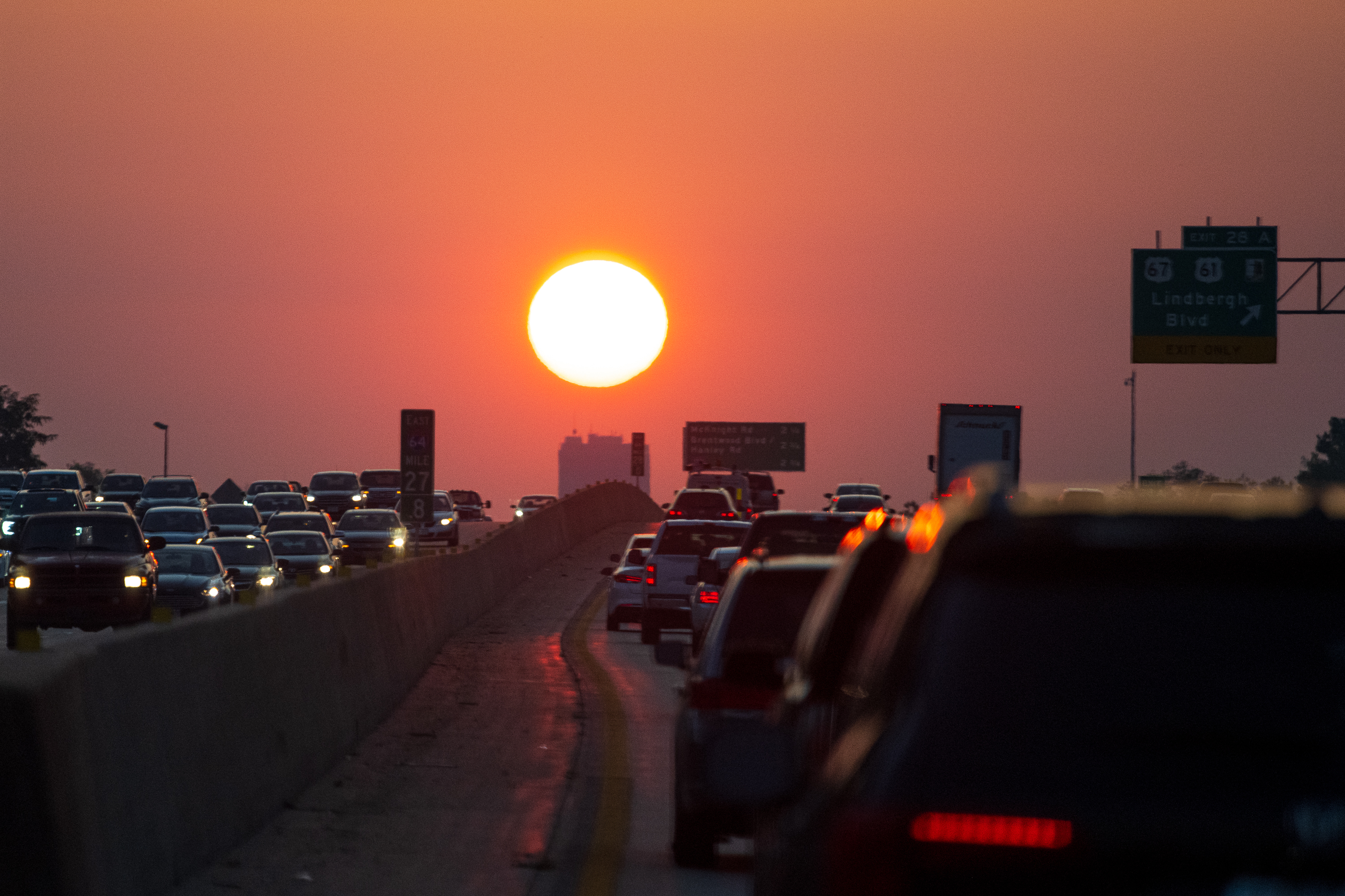 Missouri House Wants To End Clock Changes With Permanent Daylight Saving Time - Vimarsana News