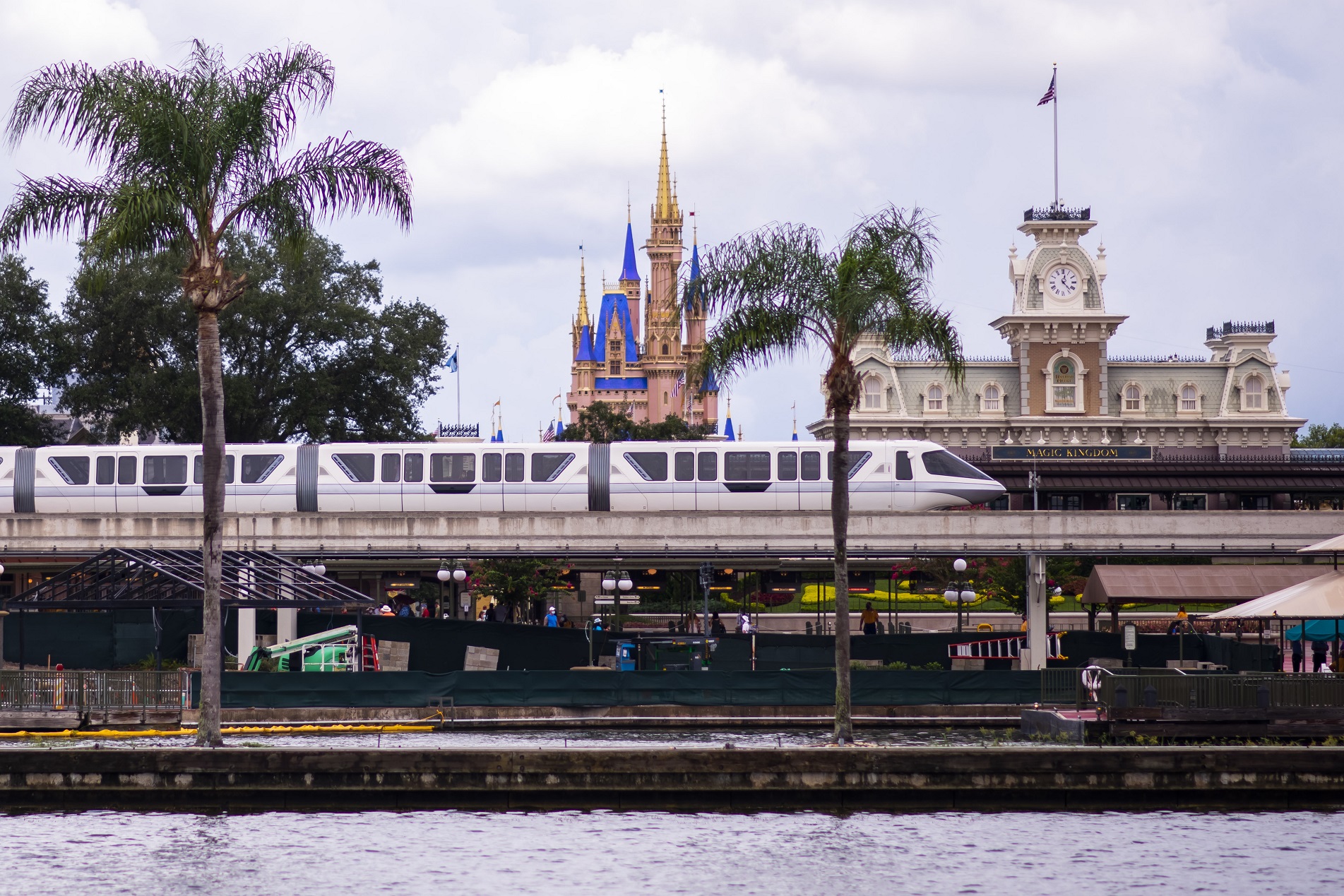 Florida lawmakers send two bills to Gov. Ron DeSantis targeting Disney - Vimarsana News