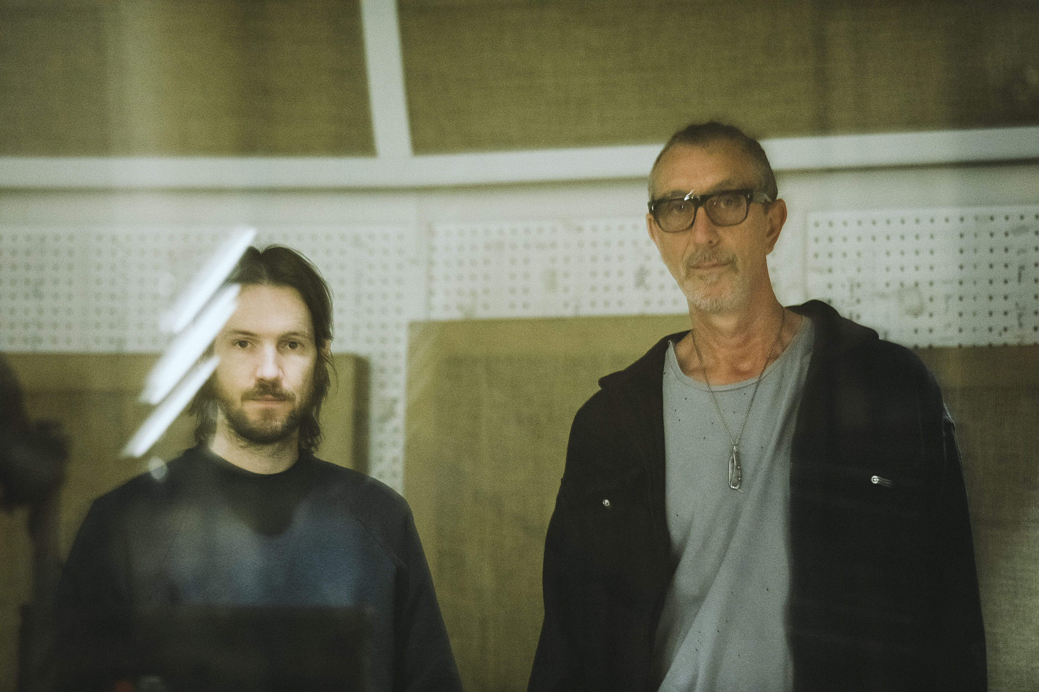 Jazz United x The Checkout: Pino Palladino and Blake Mills on 'Notes with Attachments' - Vimarsana News