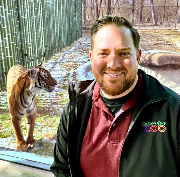 Jackson Thompson named Dickerson Park Zoo director - Vimarsana News