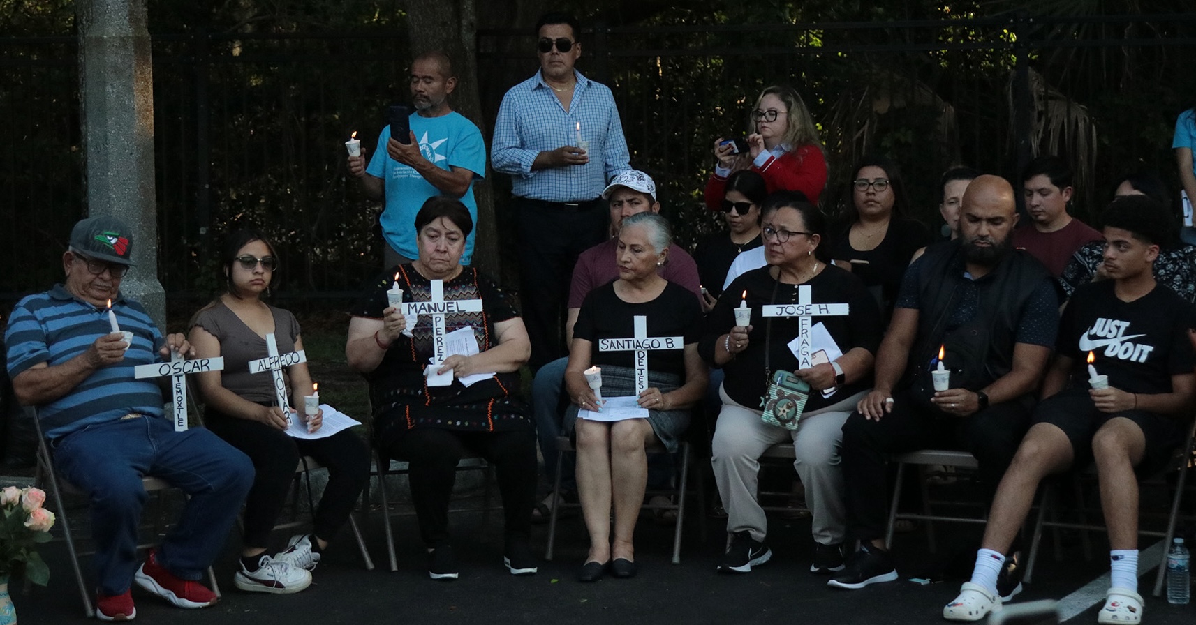 Candlelight vigil honors the deceased victims of the Marion County bus crash - Vimarsana News