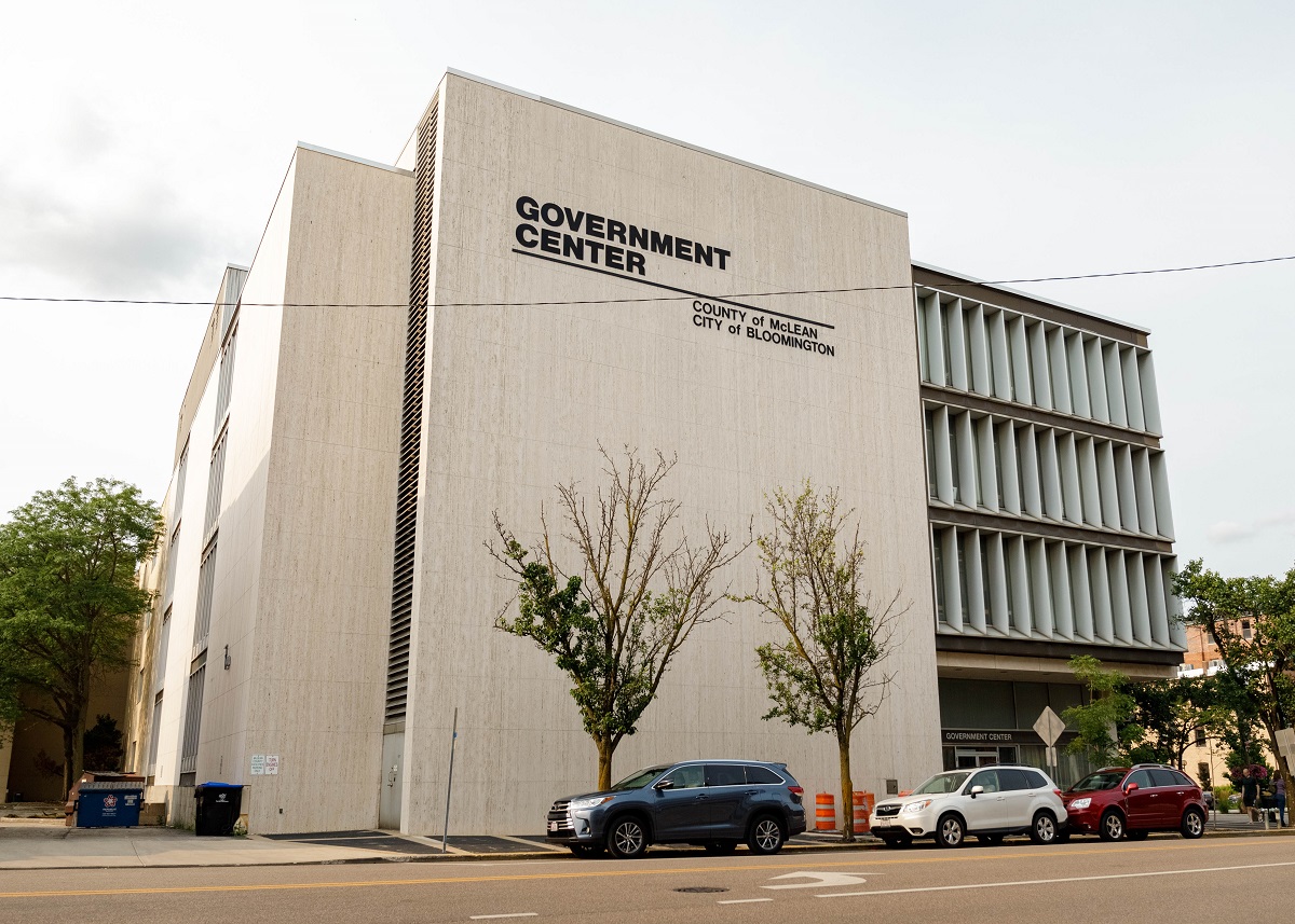 Bloomington council approves resurfacing program, annexation for solar project - Vimarsana News