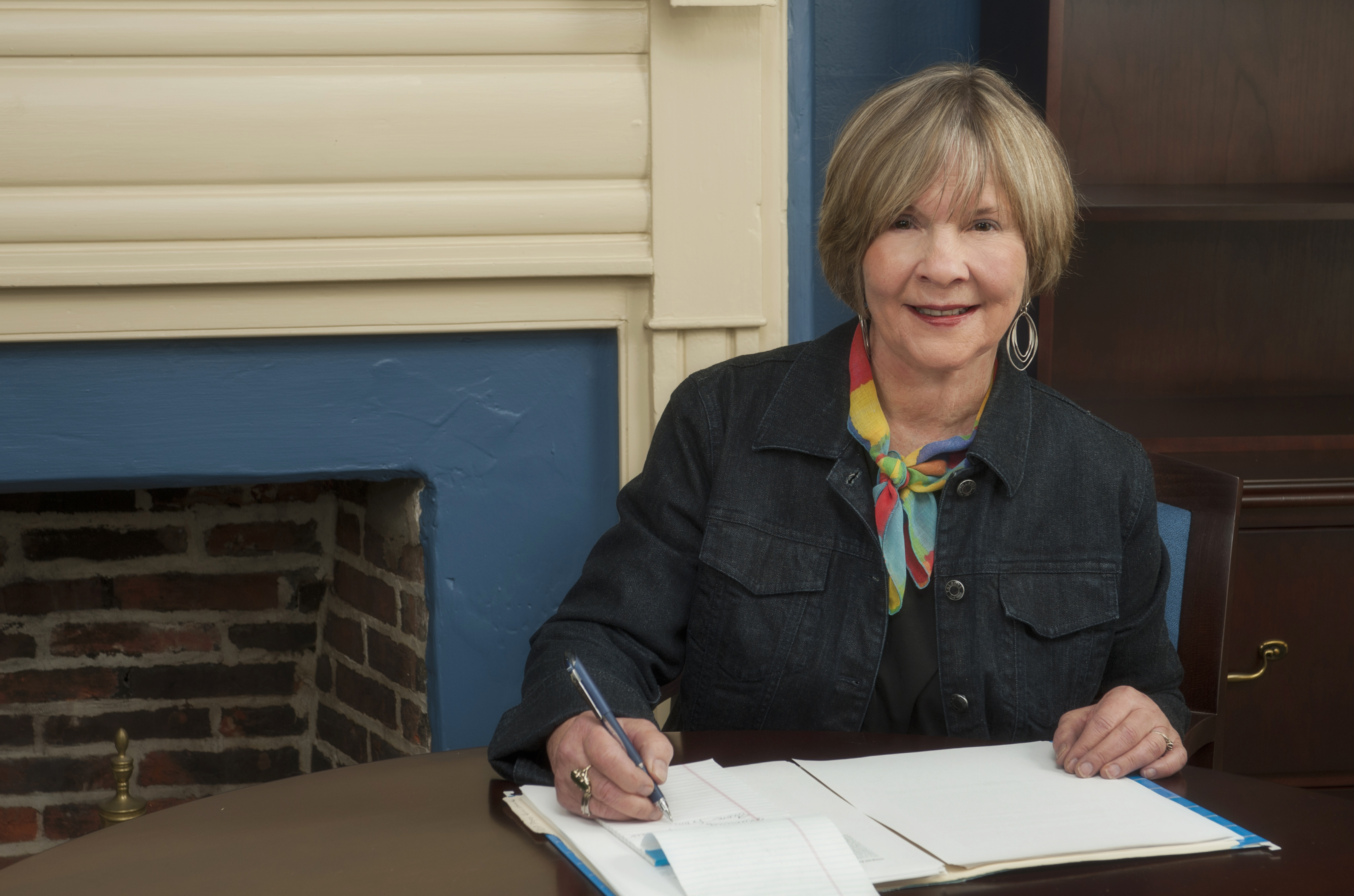 Poetry Moment: 'Everywhere You Look You See Lilacs', by Jeanne Murray Walker - Vimarsana News