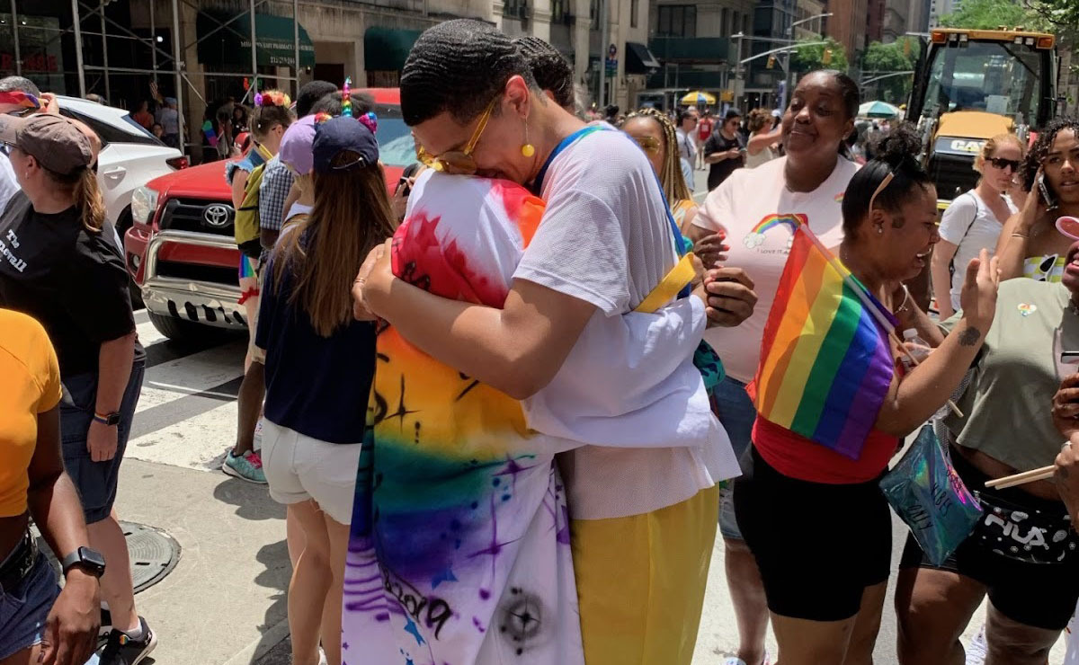 Two Columbus artists to get married Saturday on Columbus Museum of Art's first Pride float - Vimarsana News