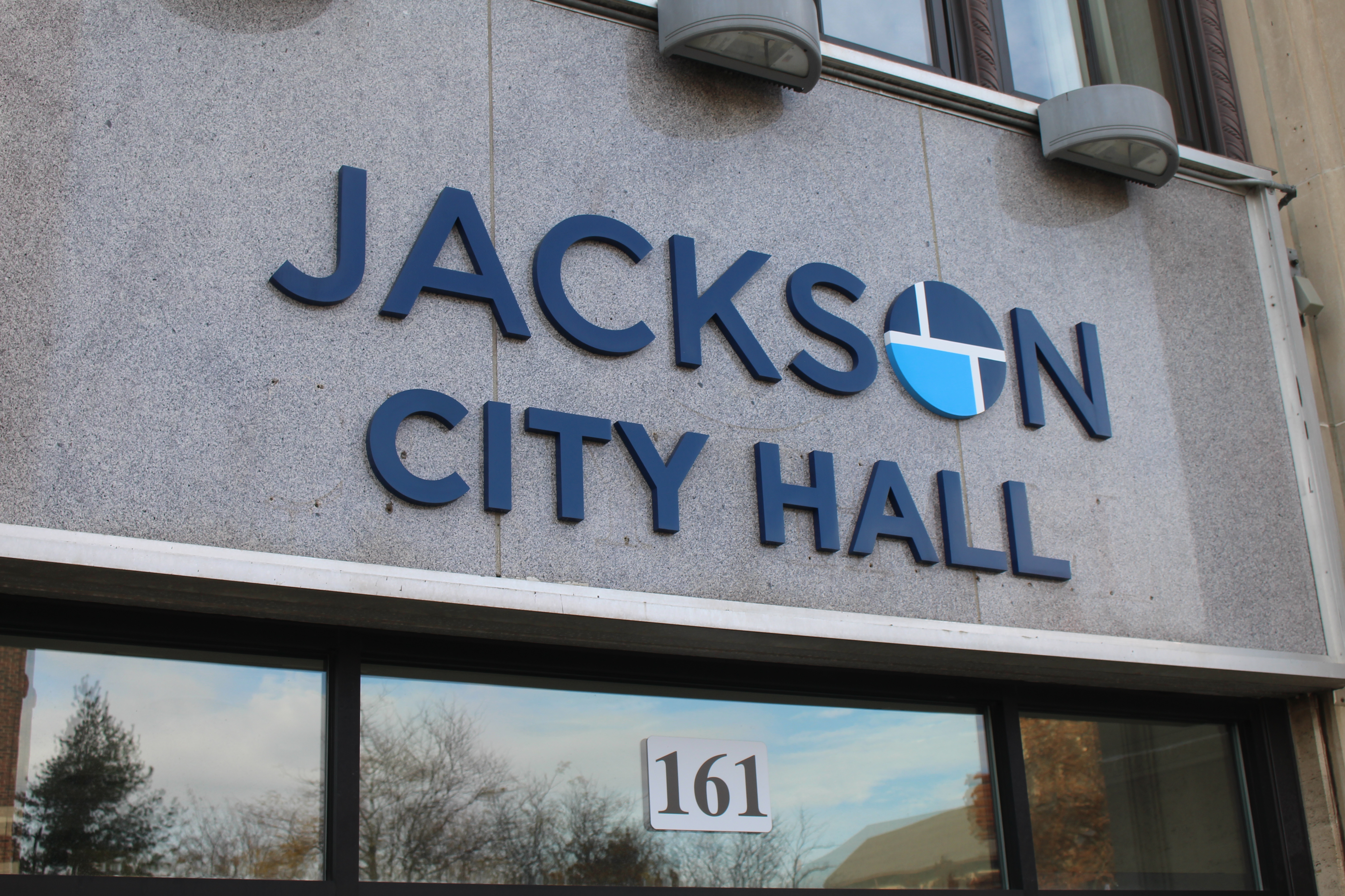 New Jackson ordinance bans 'nuisance gatherings' in city parking lots - Vimarsana News