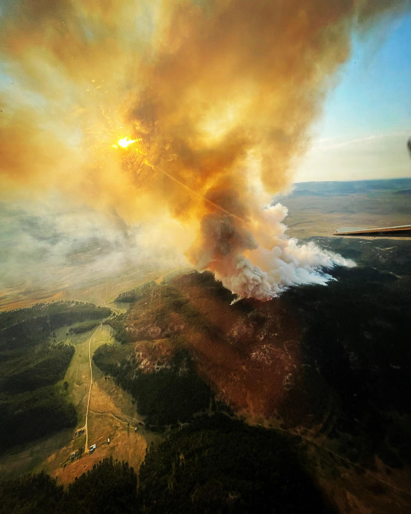 Large wildfires burning in neighboring states - Vimarsana News