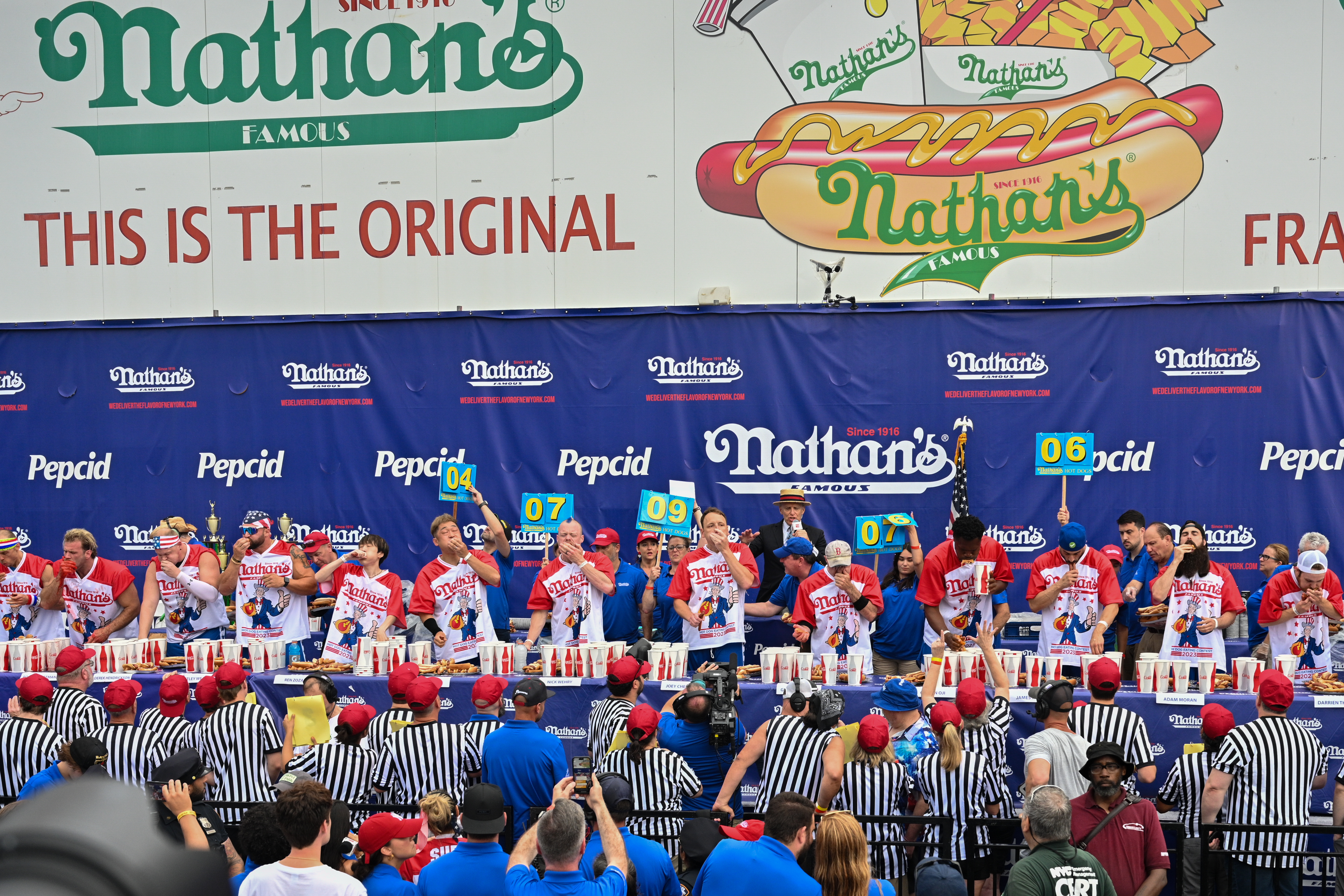 Joey Chestnut banned from Nathan's hot dog-eating contest over rival deal : NPR - Vimarsana News