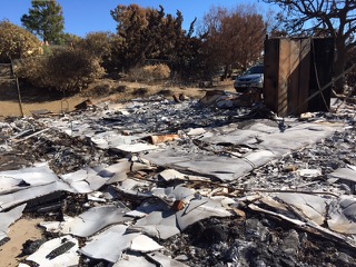 "I Lost My Story": How Ventura County Psychologist Who Lost Own Home In Wildfire Is Using The Experience To Help Others - Vimarsana News