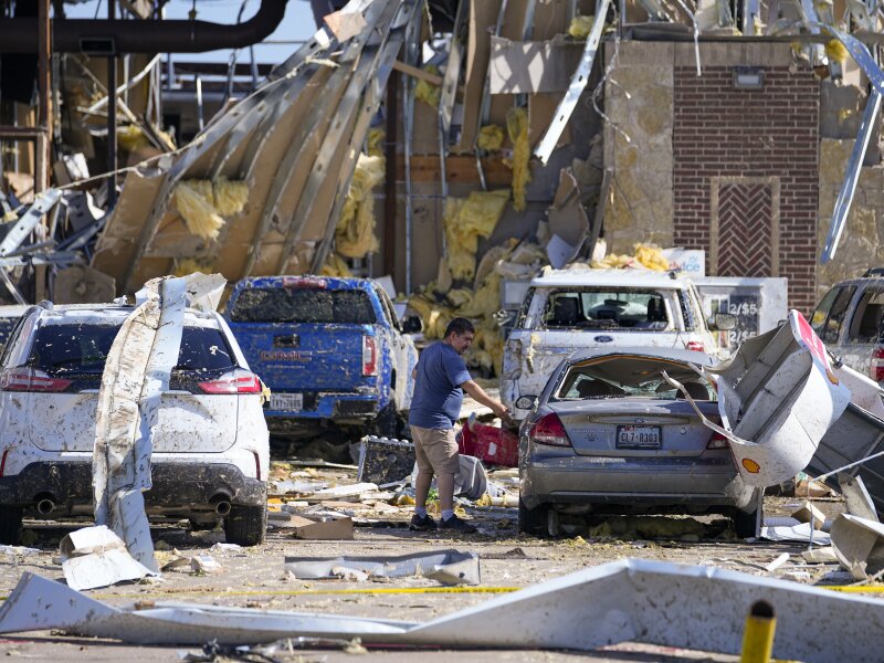 Deadly Tornadoes Hit Texas, Oklahoma & Arkansas - Vimarsana News