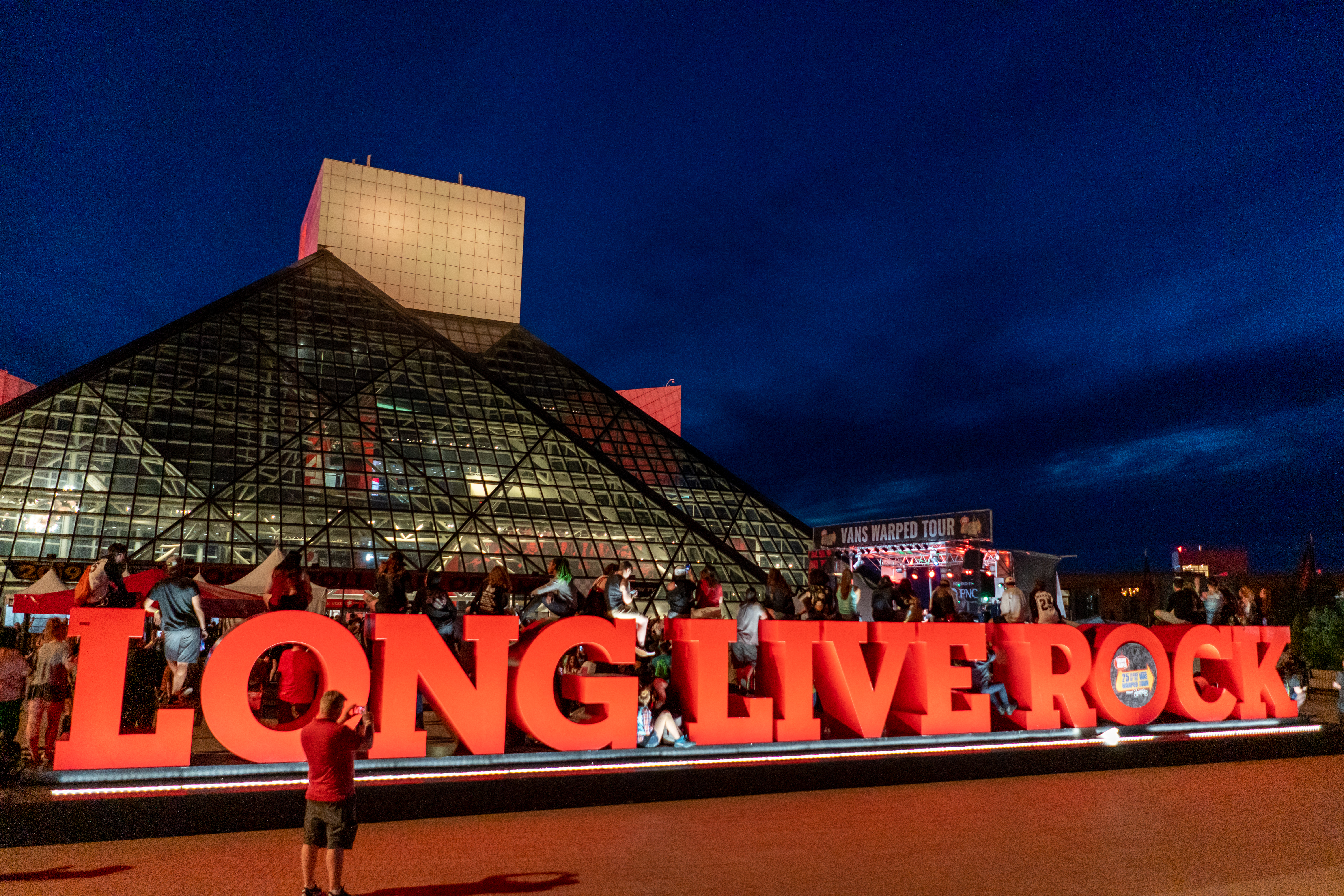 Rock Hall announces exhibits honoring women and the music of 1984 - Vimarsana News